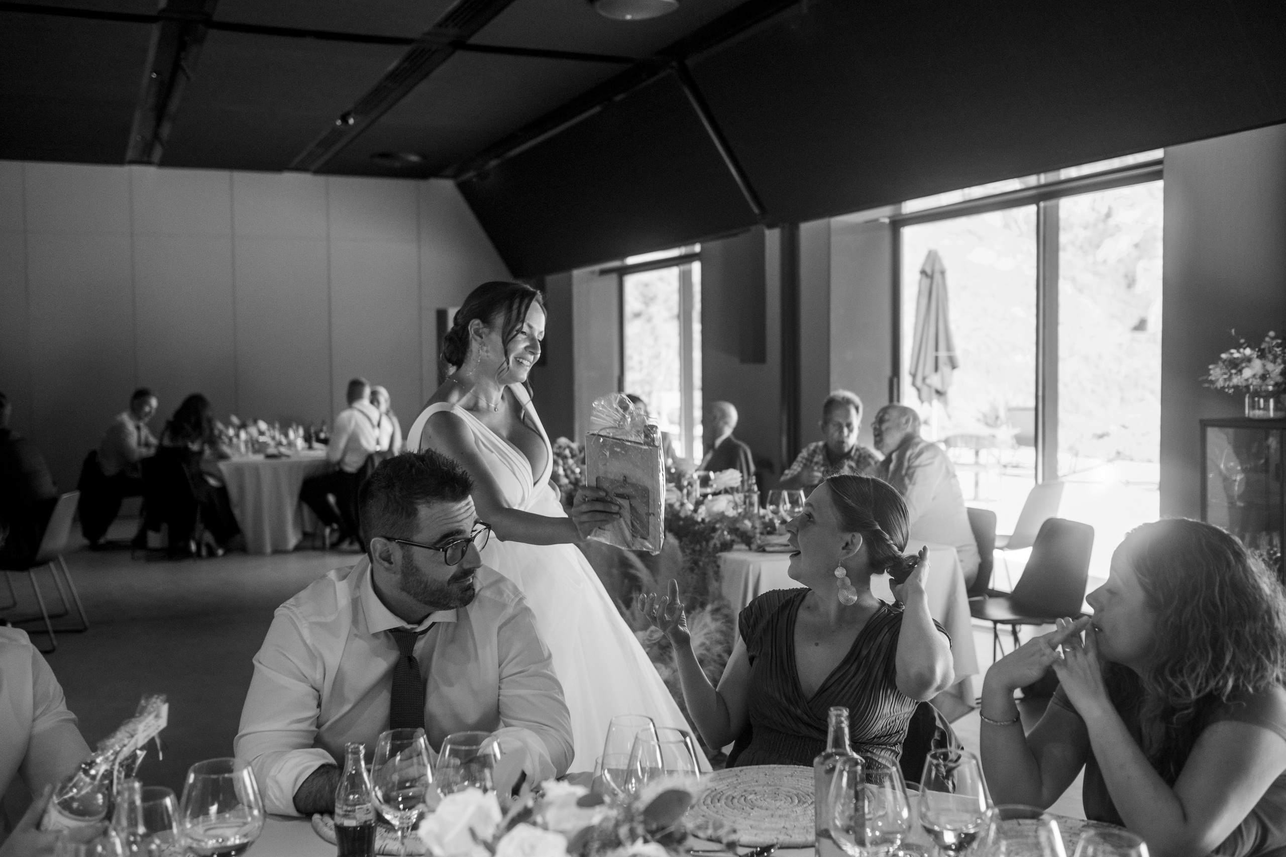 Dasha & Ister. Vivood Landscape. Paola fotógrafo / videografo de bodas en Barcelona