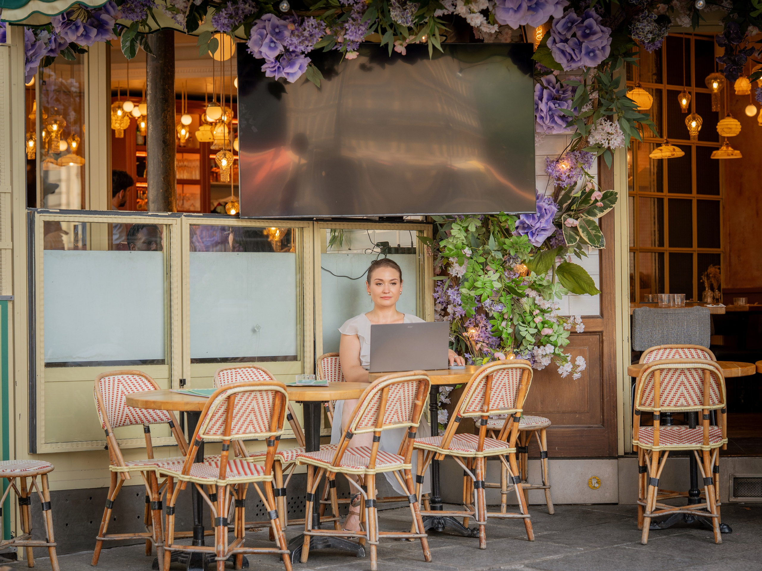 Natali from Düsseldorf. Nina — Fashion & Beauty Photographer in Paris | Portrait Photoshoots
