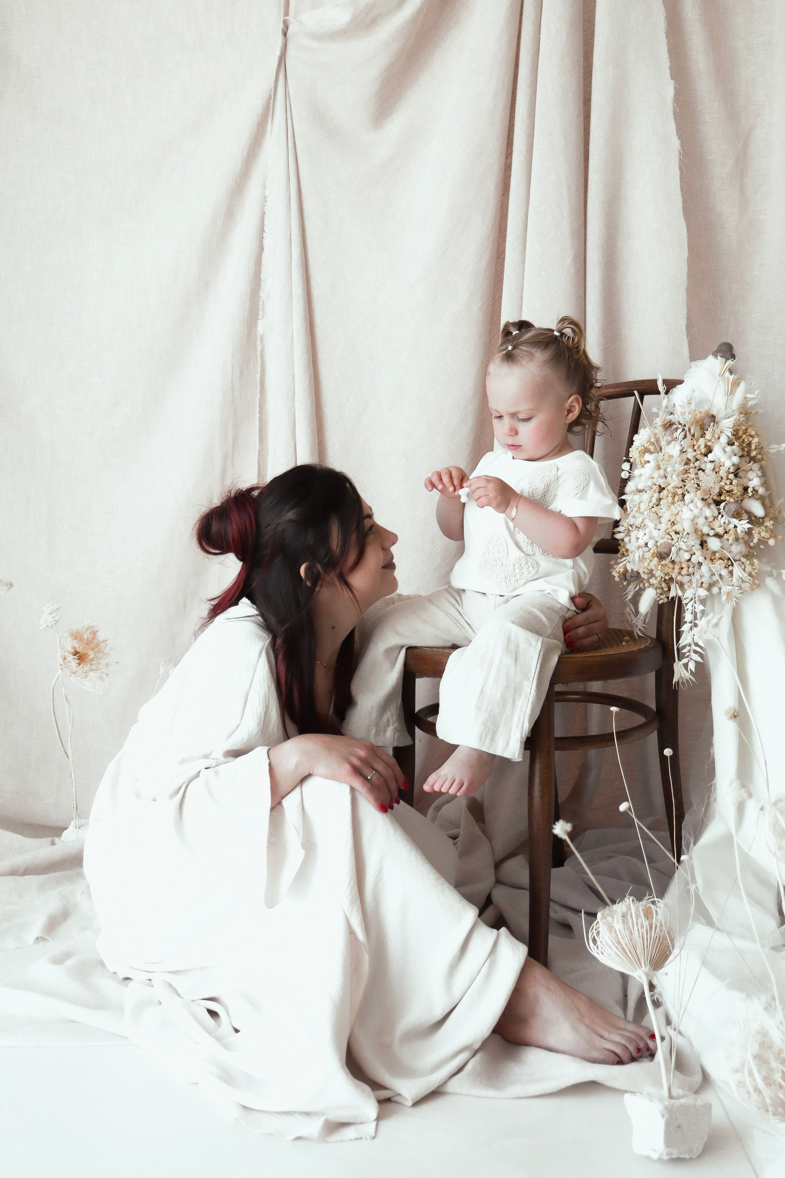 Mommy & mee fotoshoot. Zwangerschapsfotografie, newborn, gezinnen, branding, liefde én geboortefotografie