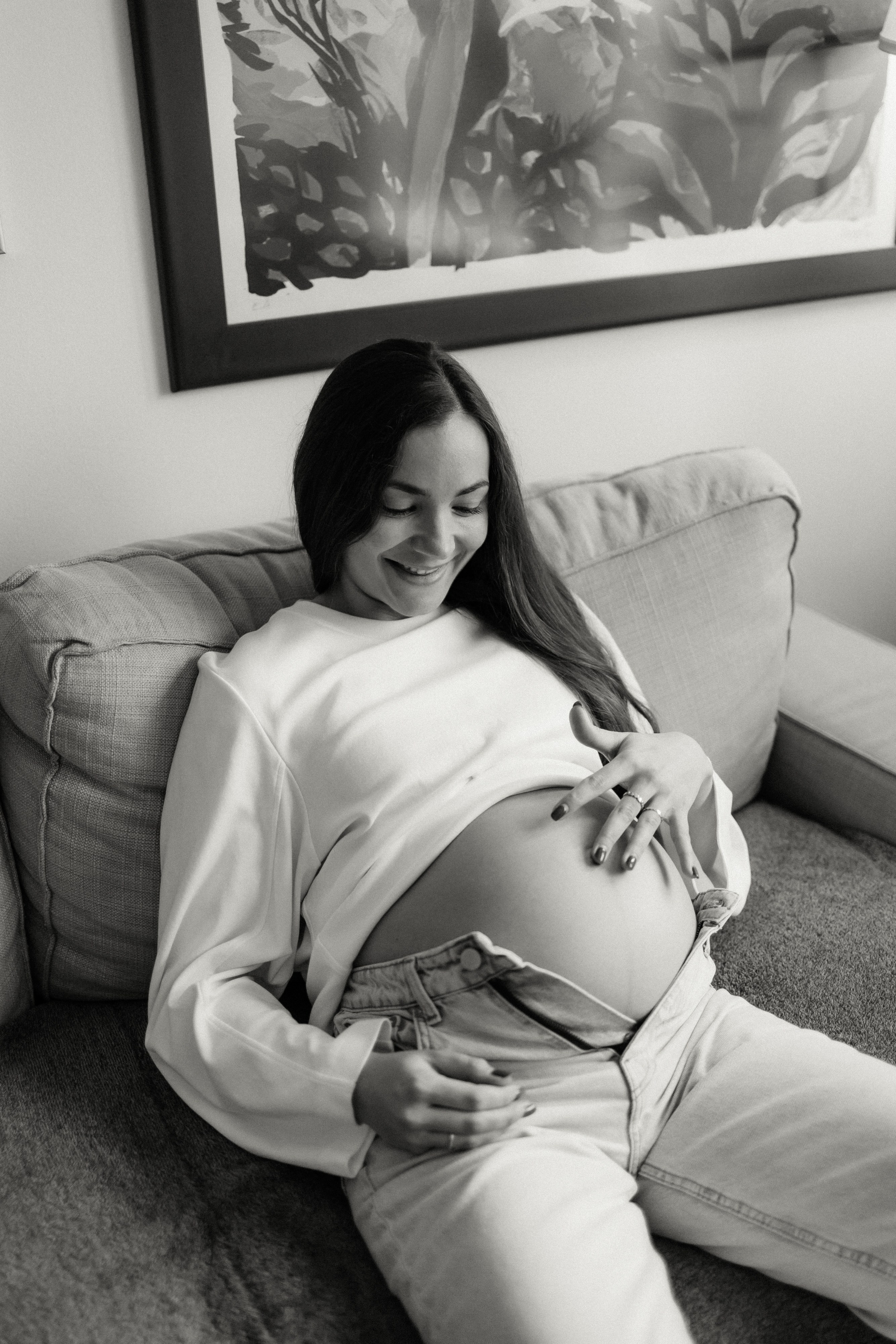 Pregnancy shooting at home. Elena Gorobets. Photographer in Zagreb