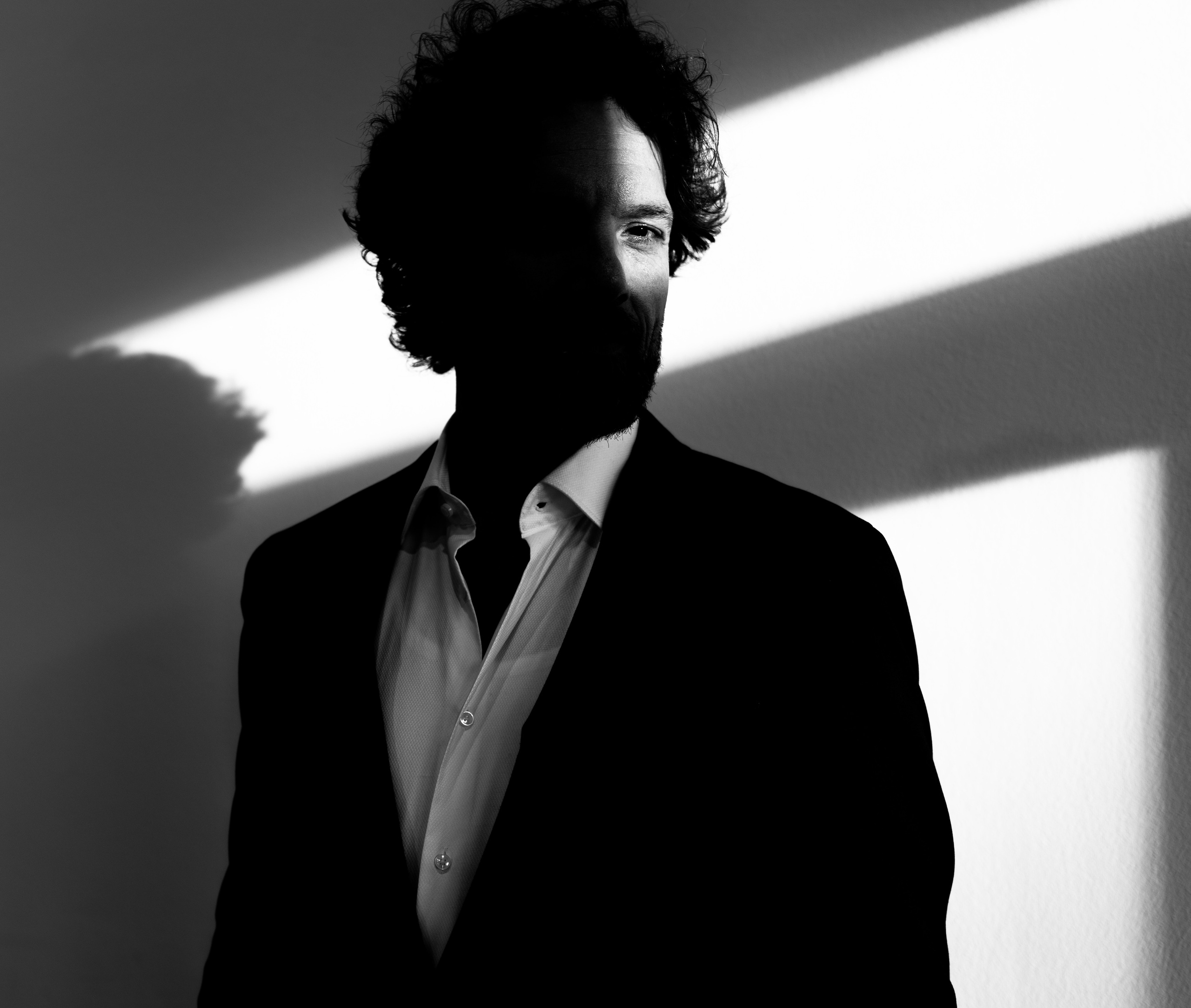 MIRKO ROSCHKOWSKI. Portrait photographer in Germany and all over Europe Mischa Blank