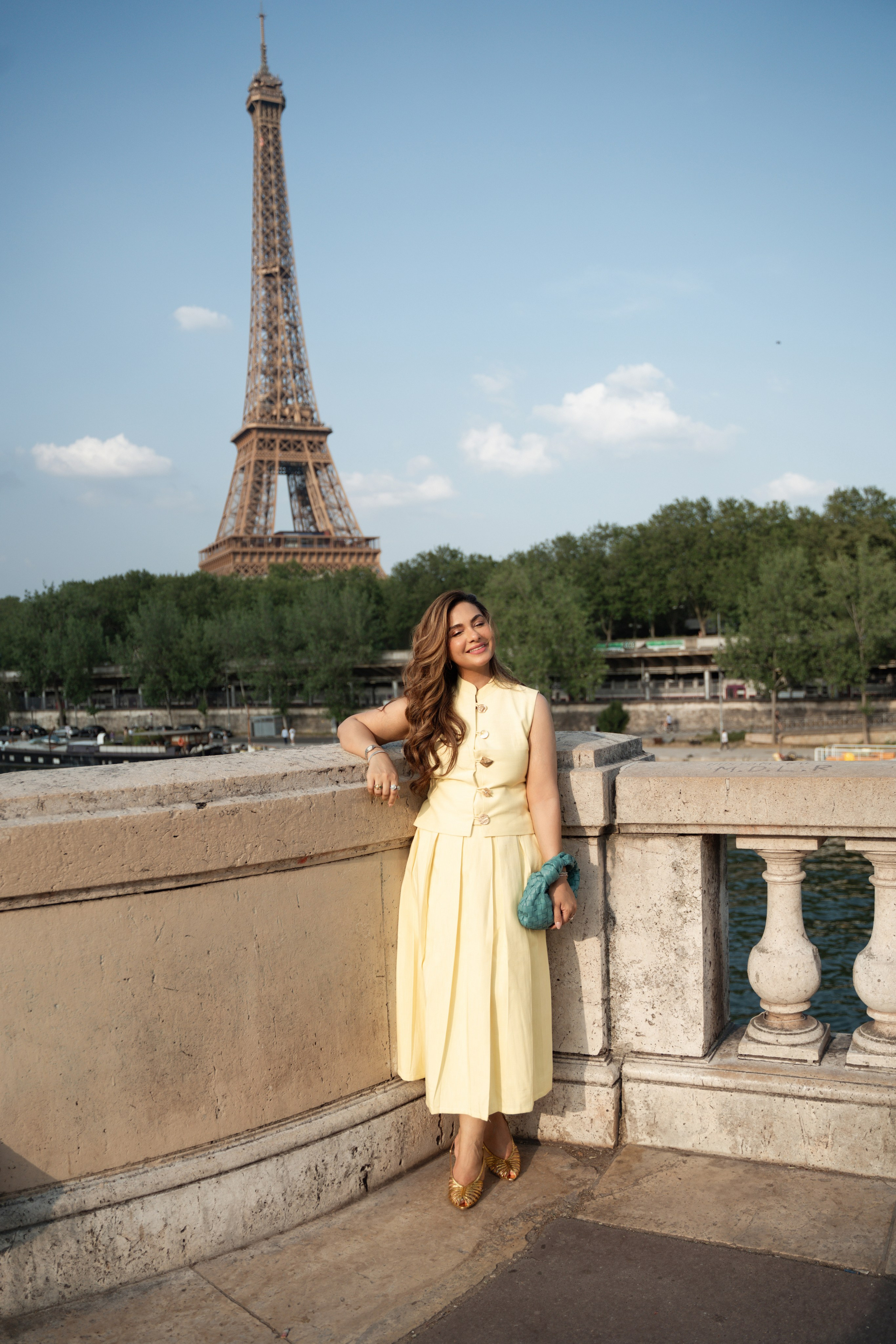 Megha (1 hour). Photographer in Paris|Solo and groups, portraits & content, couples photo-shoot in Paris at the best locations