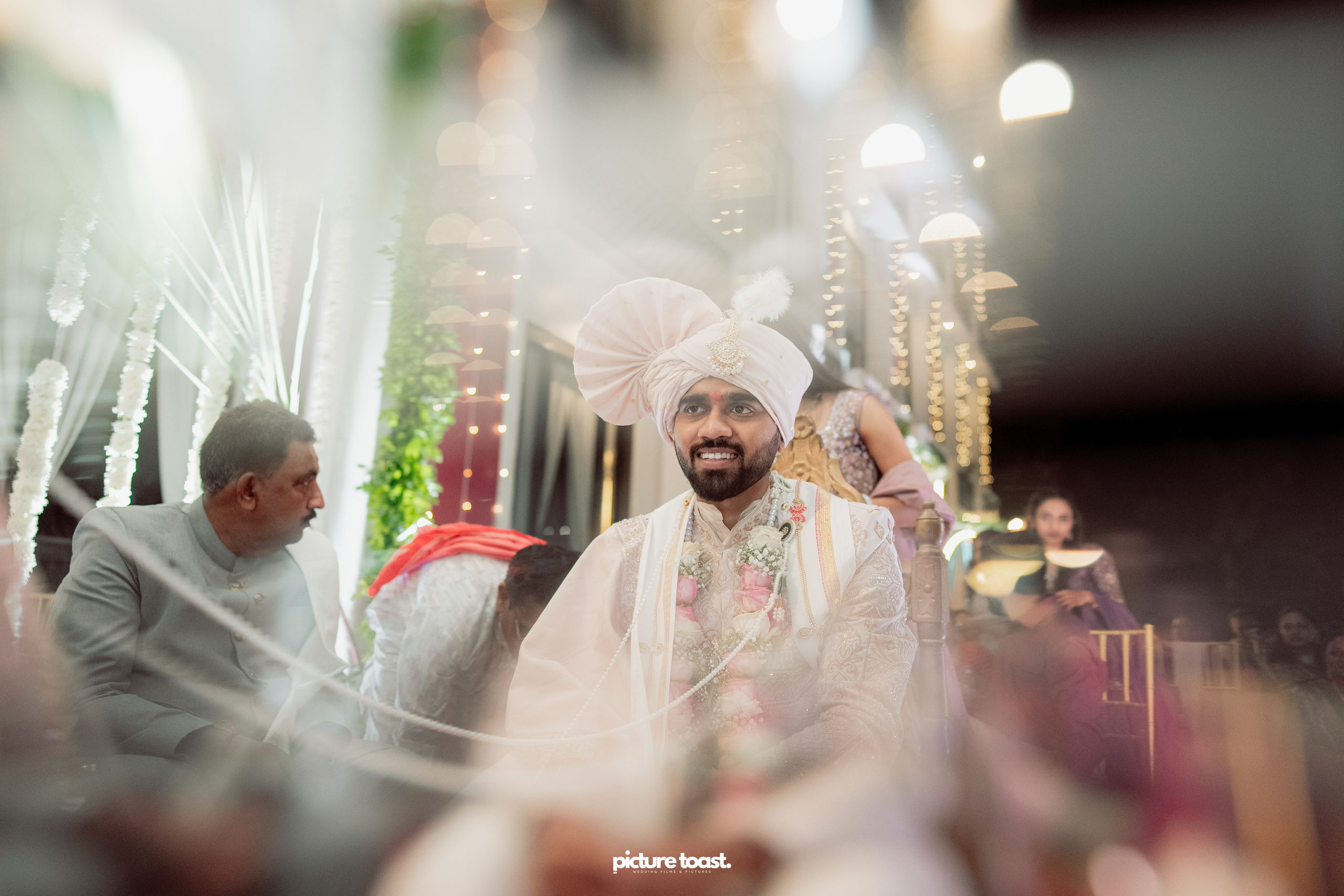 Gujarathi Wedding! Ft. Sahil & Thanima. Fine art Wedding Photographers in India & Canada