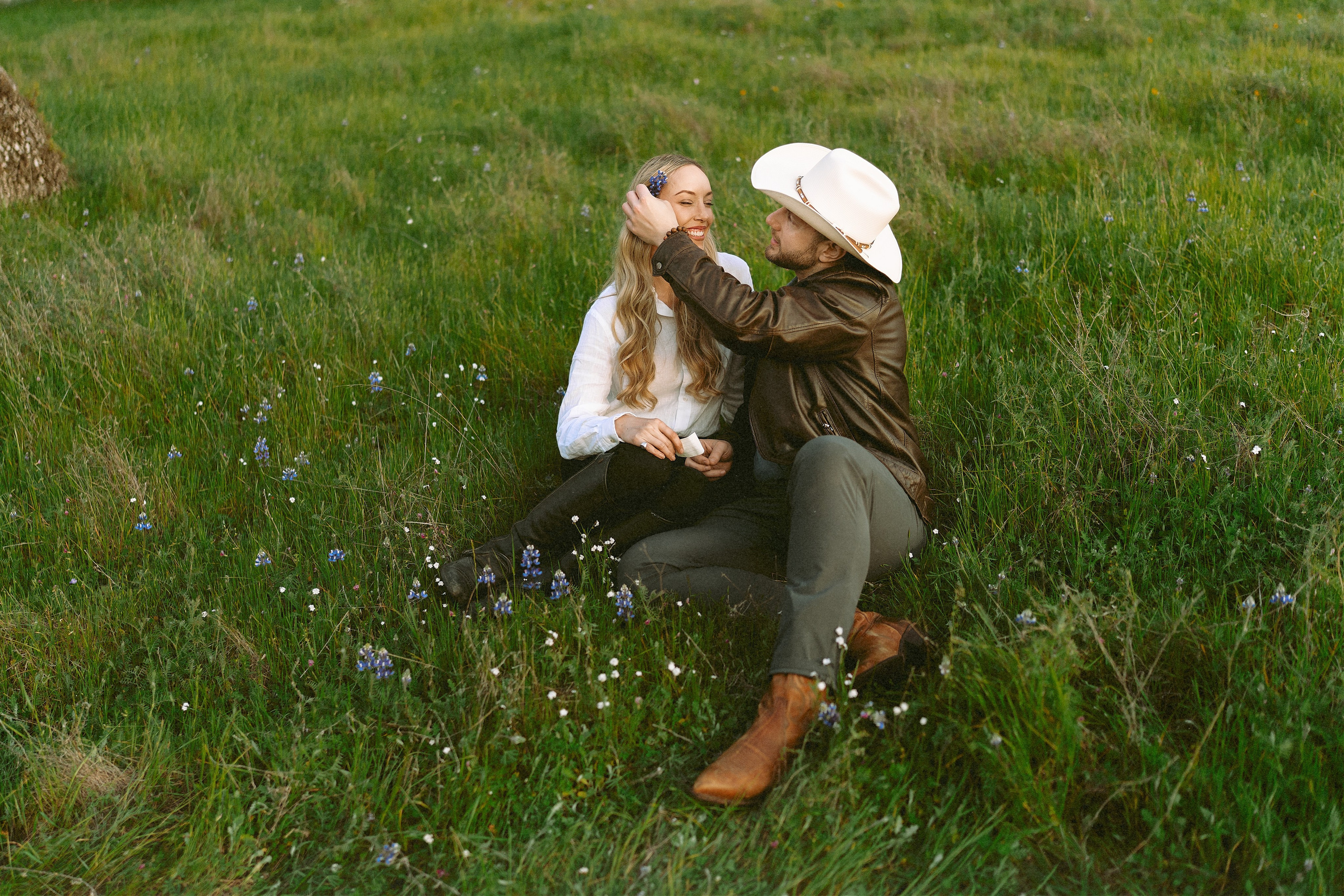 Engagement with Horses, Napa, Northern California. Wedding Photography & Videography Team in California, Los Angeles, San Francisco, San Diego and Travel