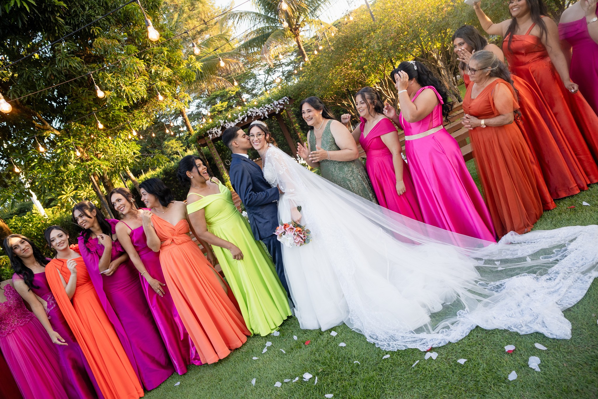 Larissa & Vinicius — Espaço Faveral / Aararaquara. Robson Colaço