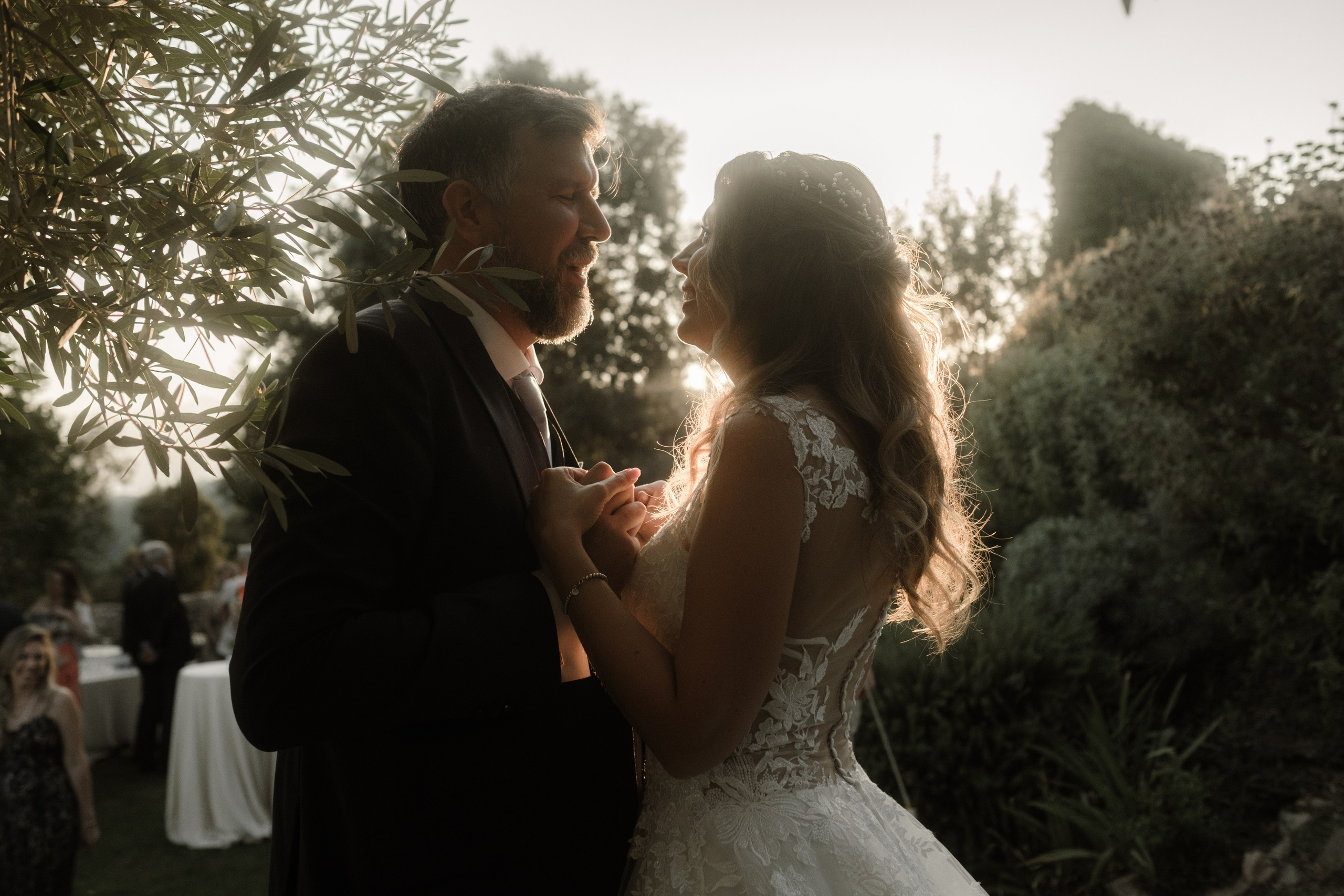 Svetlana & Alman. Monestir Sant Salvi. Paola fotógrafo / videografo de bodas en Barcelona