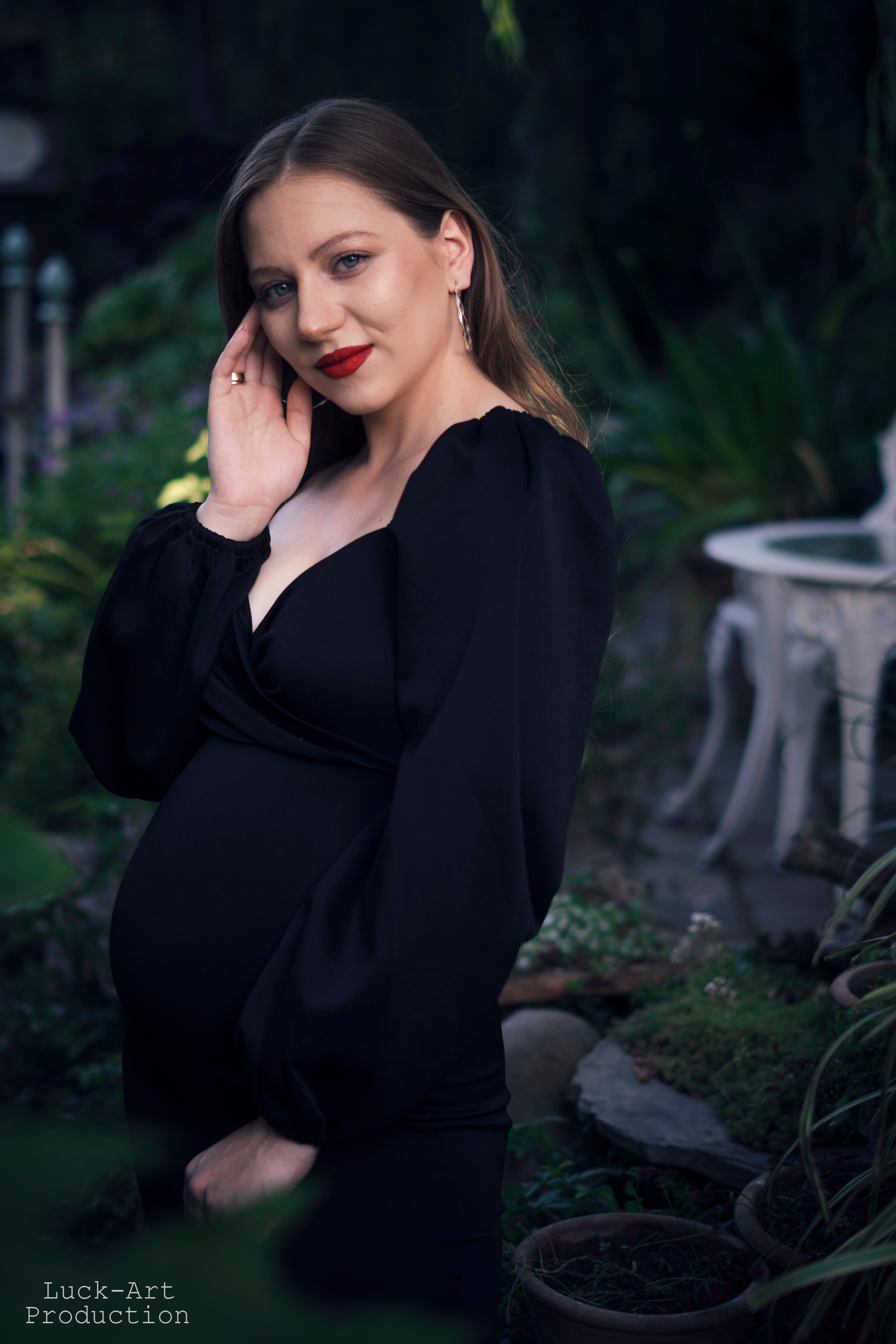 სტუდიური და გარე ფოტოსესიები. Clapp Studio