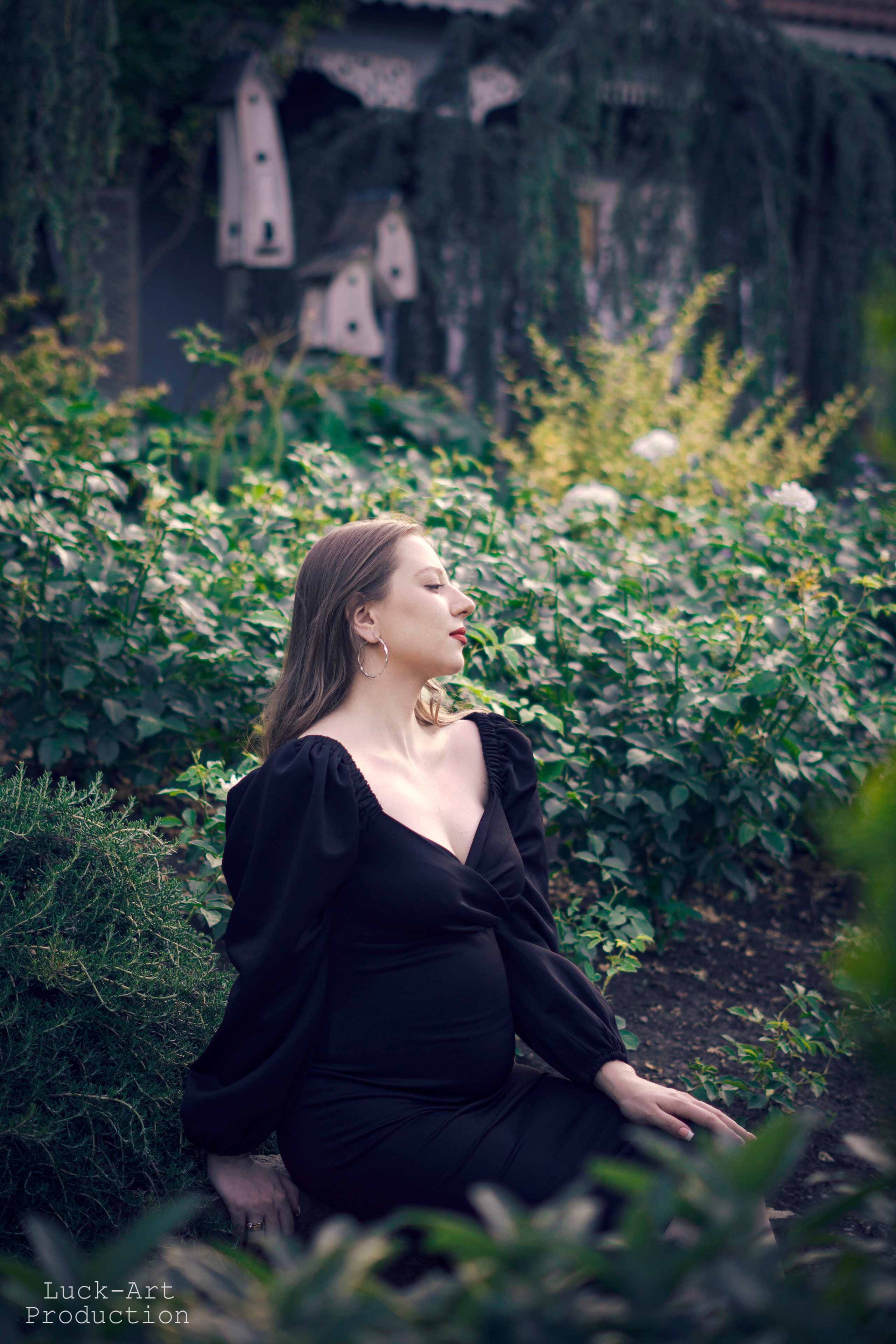 სტუდიური და გარე ფოტოსესიები. Clapp Studio