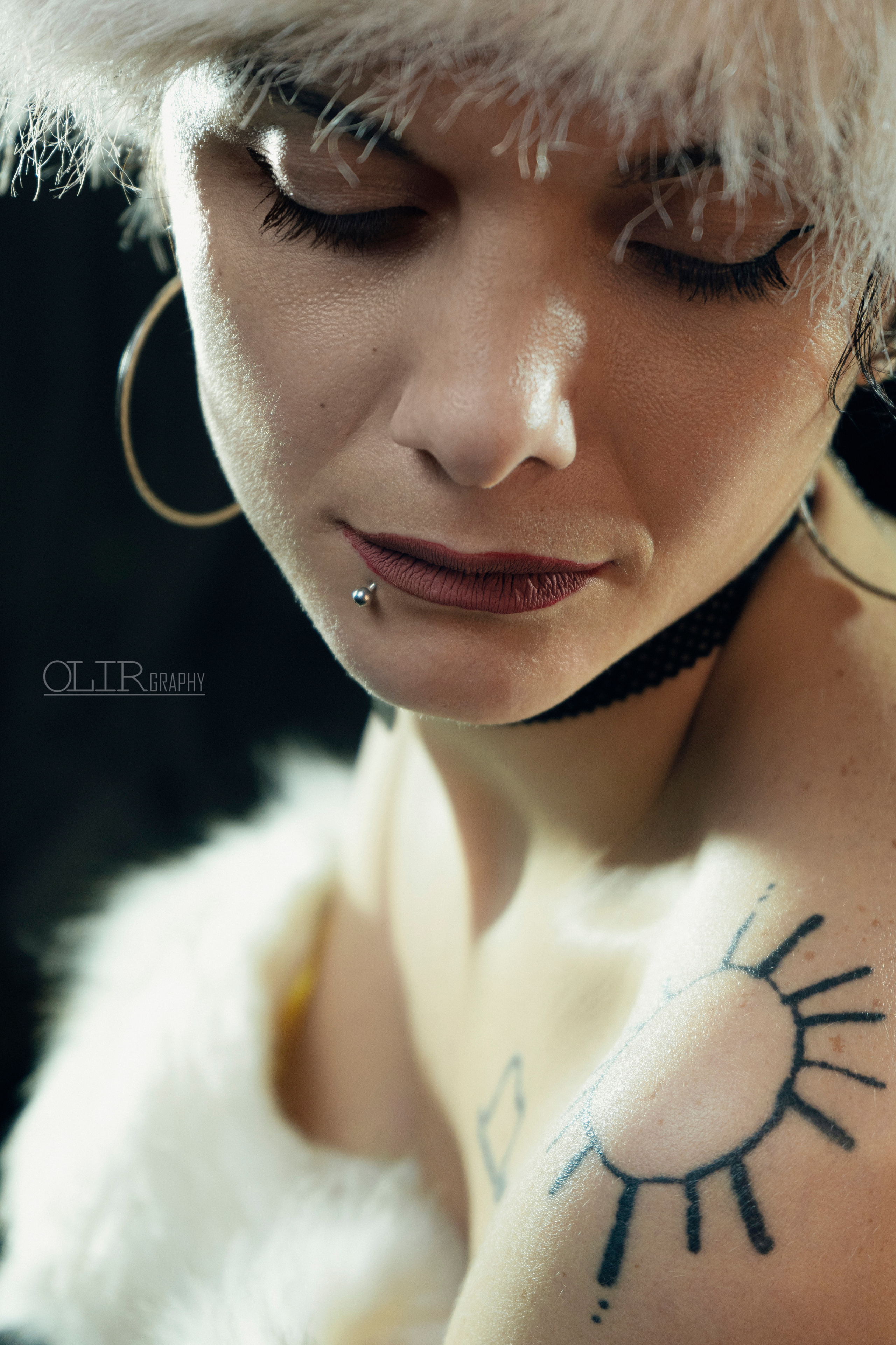 სტუდიური და გარე ფოტოსესიები. Clapp Studio