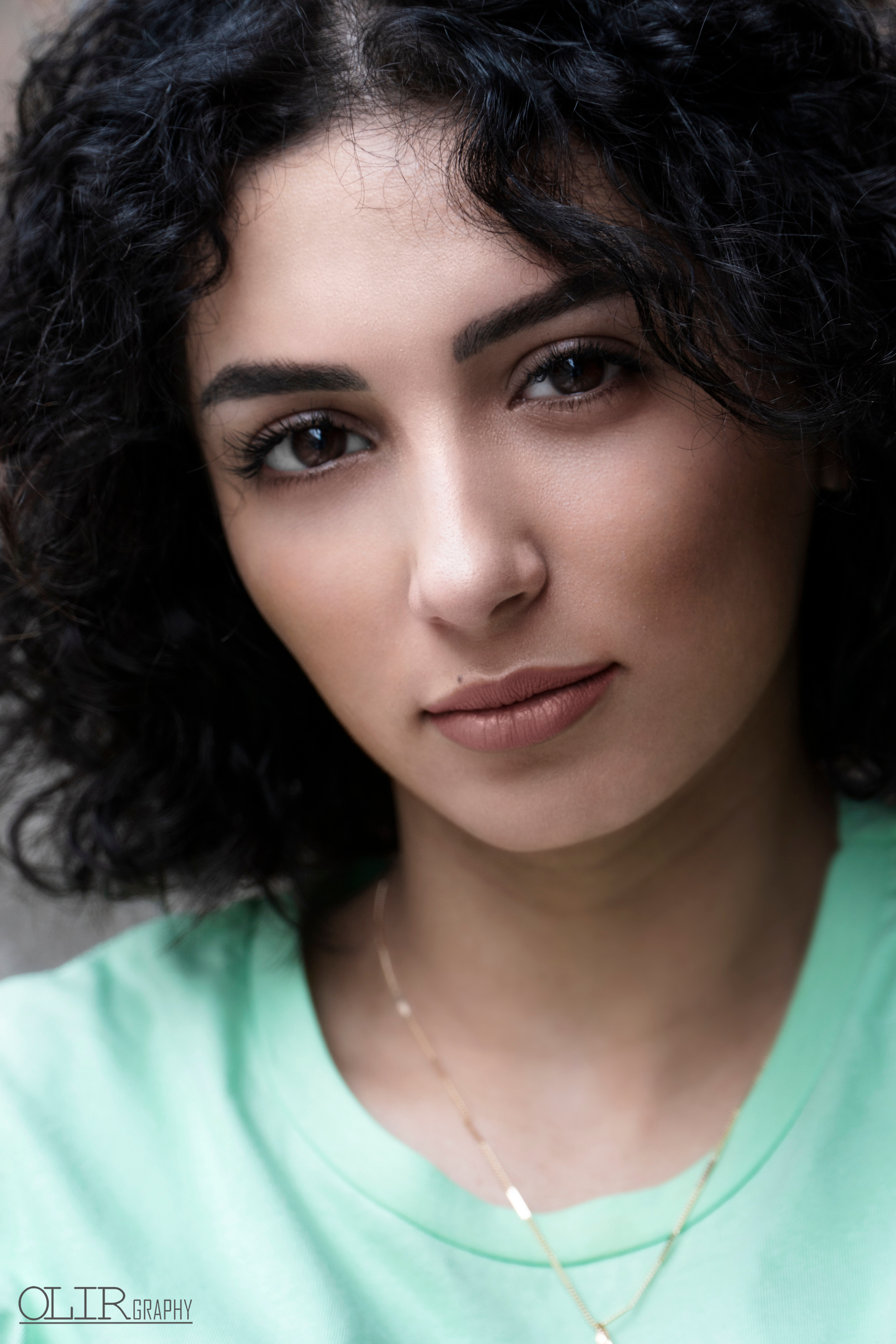 სტუდიური და გარე ფოტოსესიები. Clapp Studio