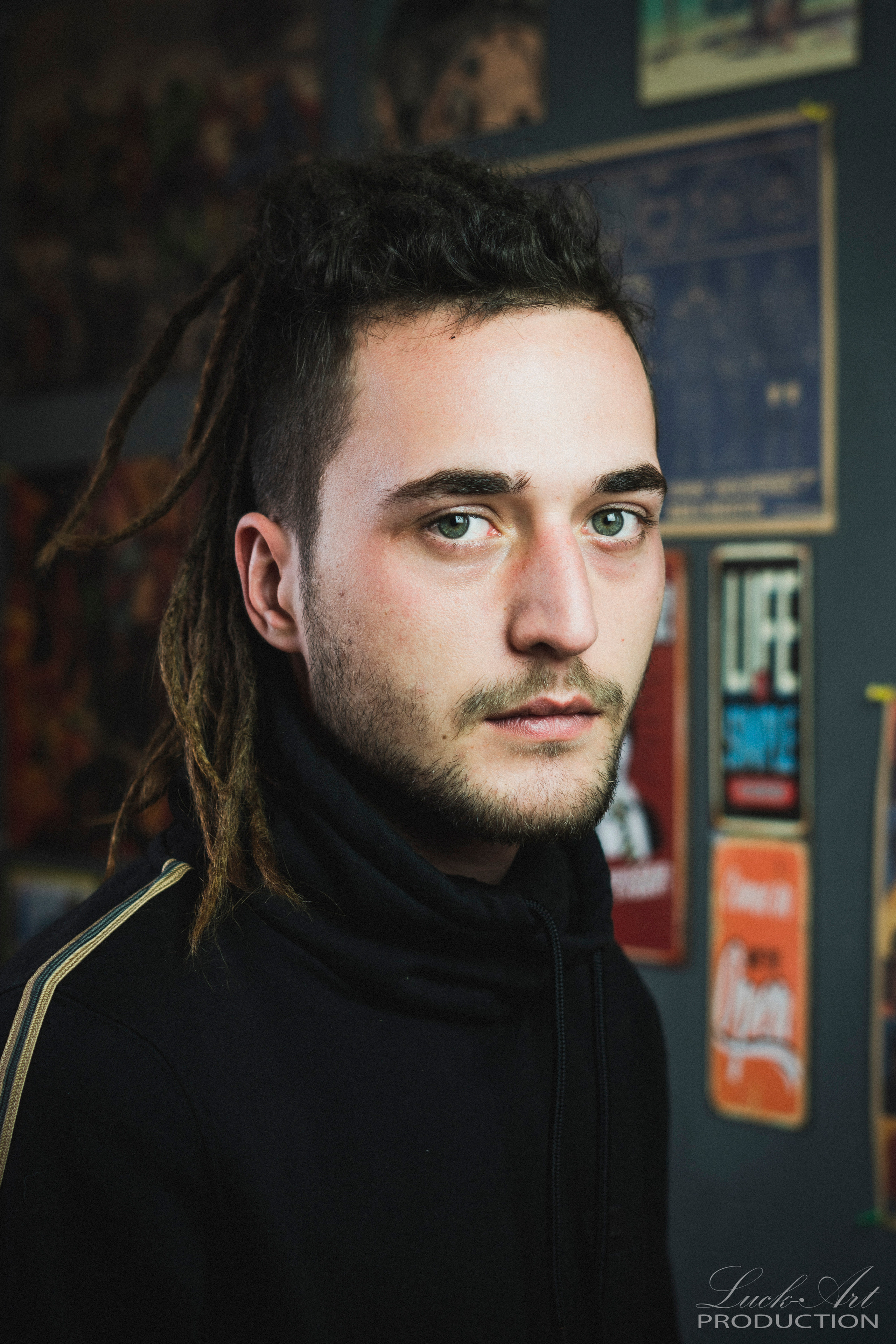 სტუდიური და გარე ფოტოსესიები. Clapp Studio