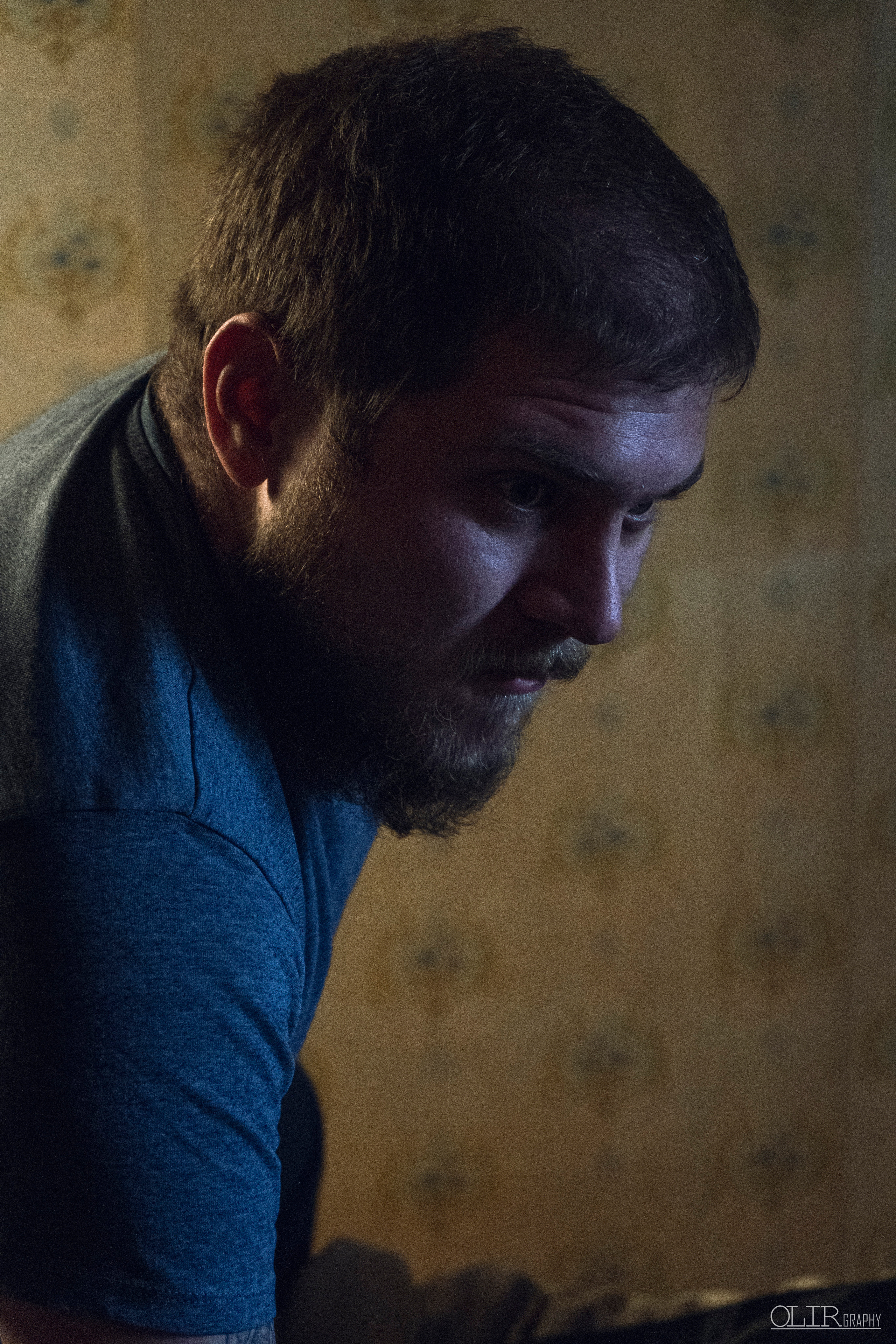 სტუდიური და გარე ფოტოსესიები. Clapp Studio