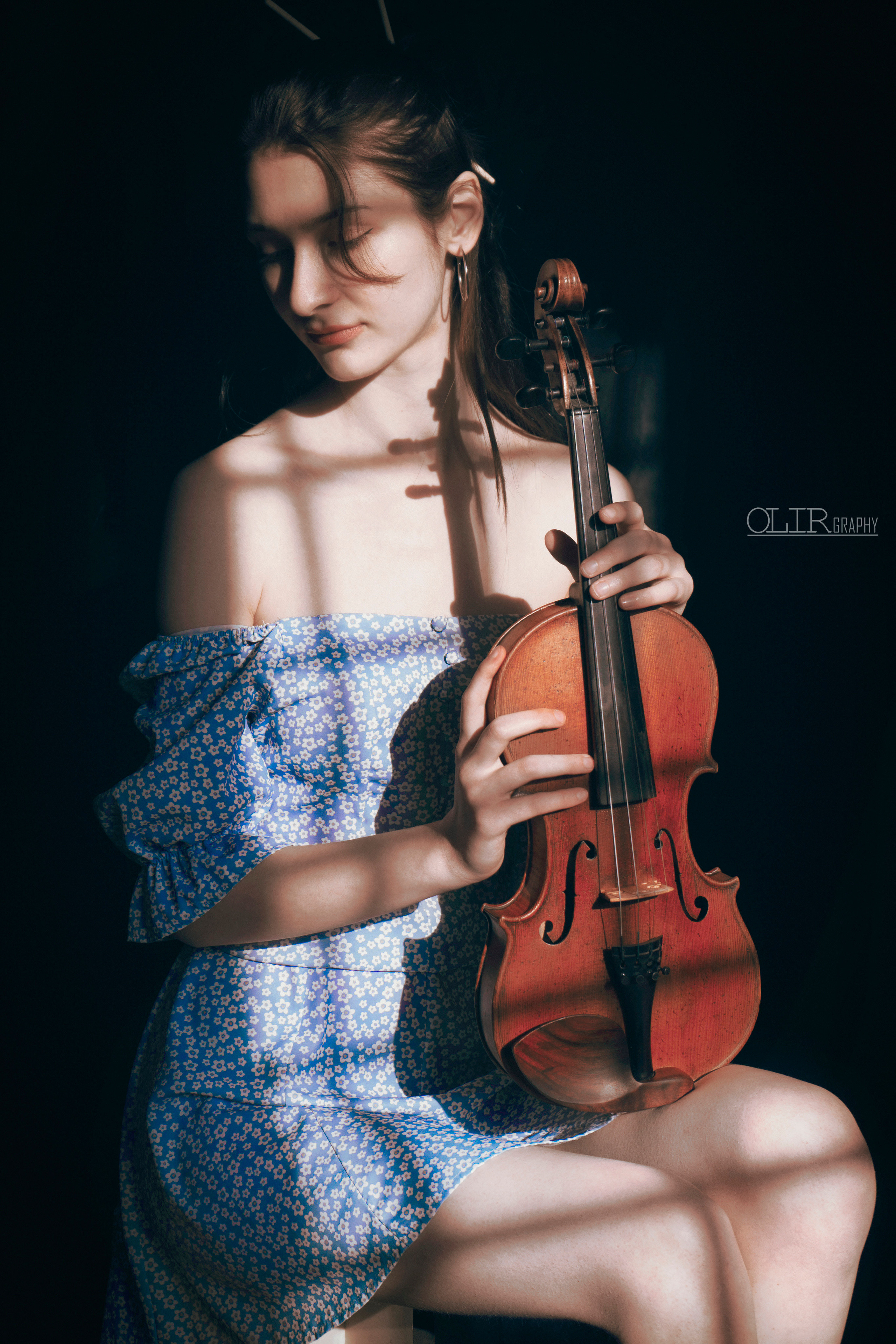 სტუდიური და გარე ფოტოსესიები. Clapp Studio