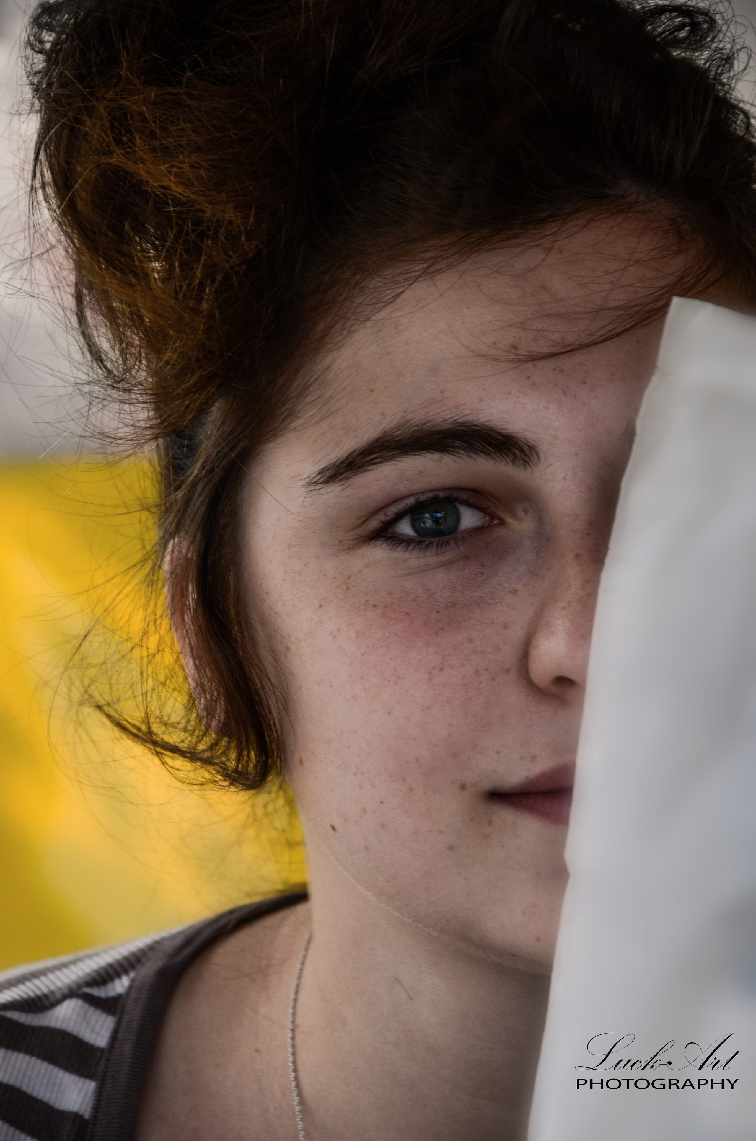 სტუდიური და გარე ფოტოსესიები. Clapp Studio