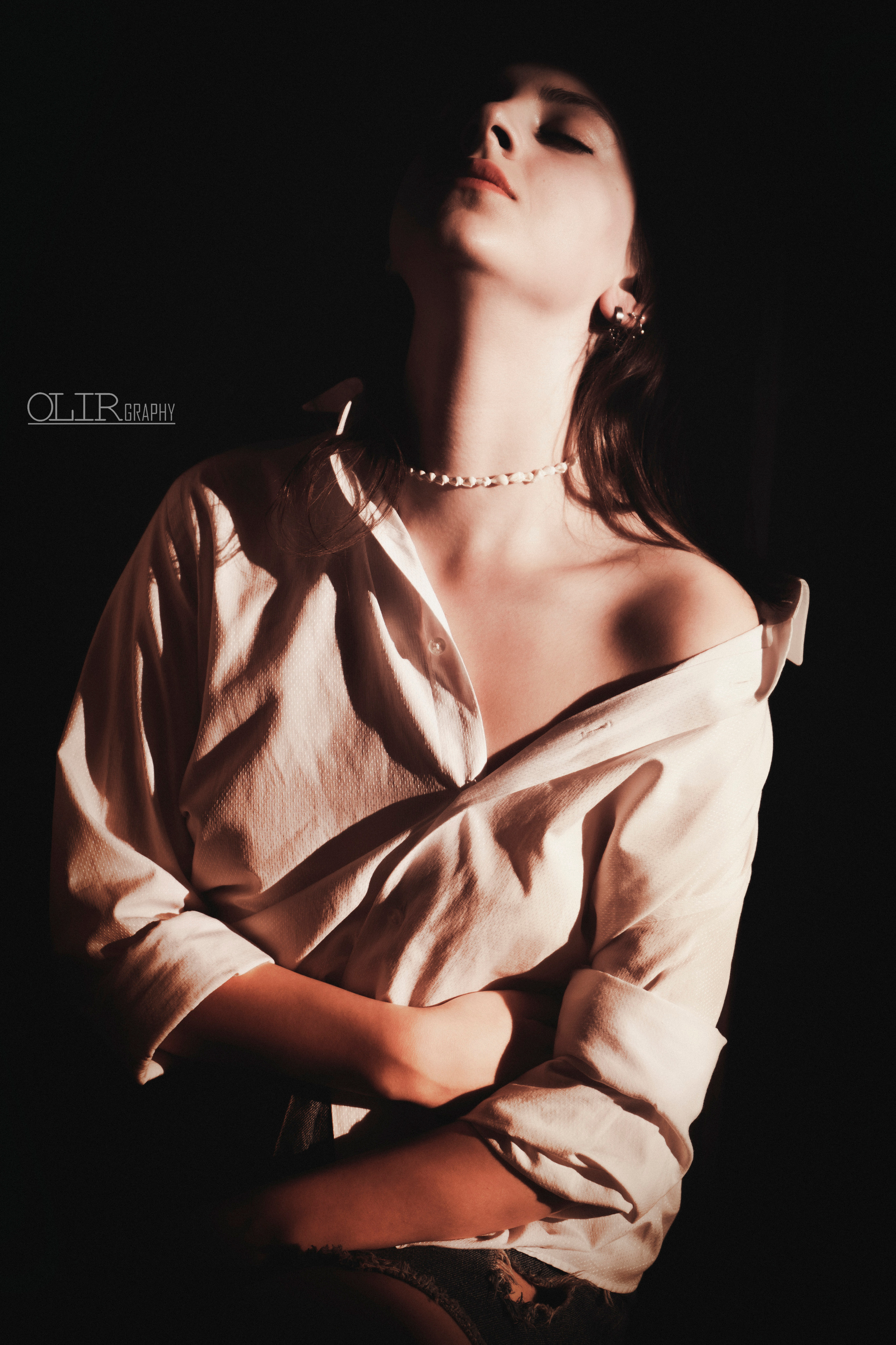 სტუდიური და გარე ფოტოსესიები. Clapp Studio