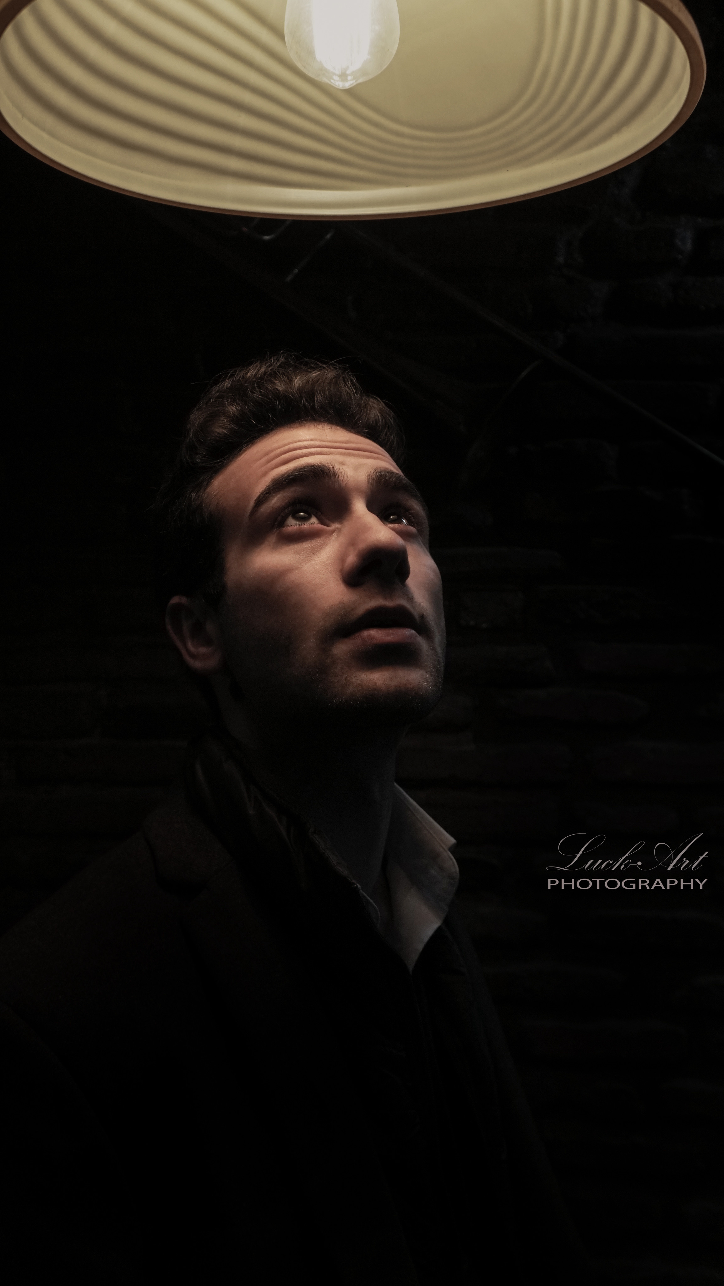 სტუდიური და გარე ფოტოსესიები. Clapp Studio