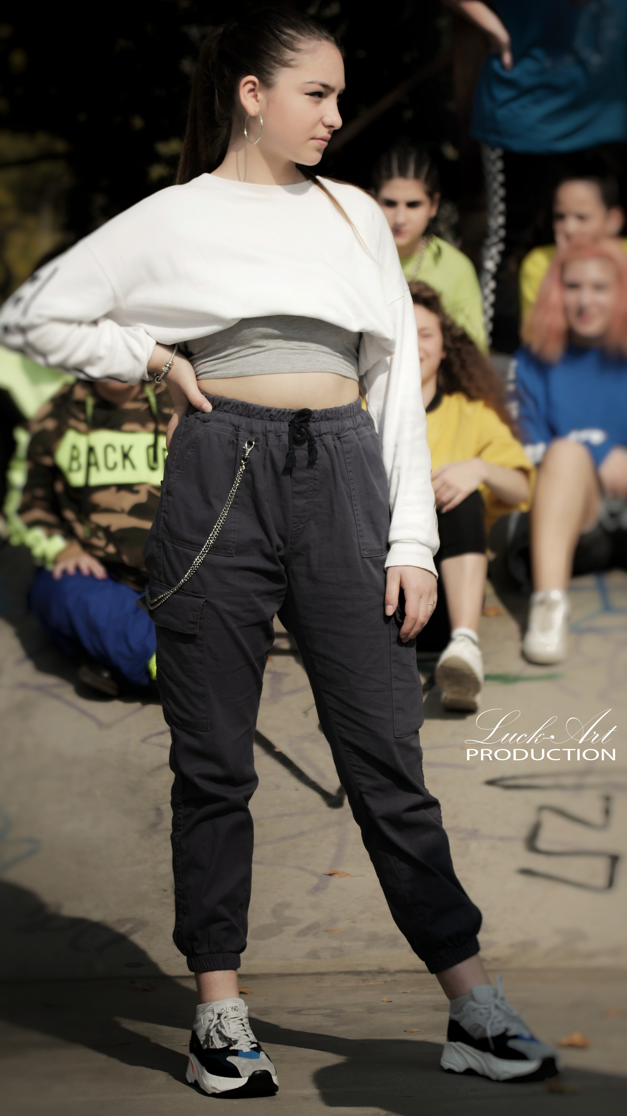 სტუდიური და გარე ფოტოსესიები. Clapp Studio