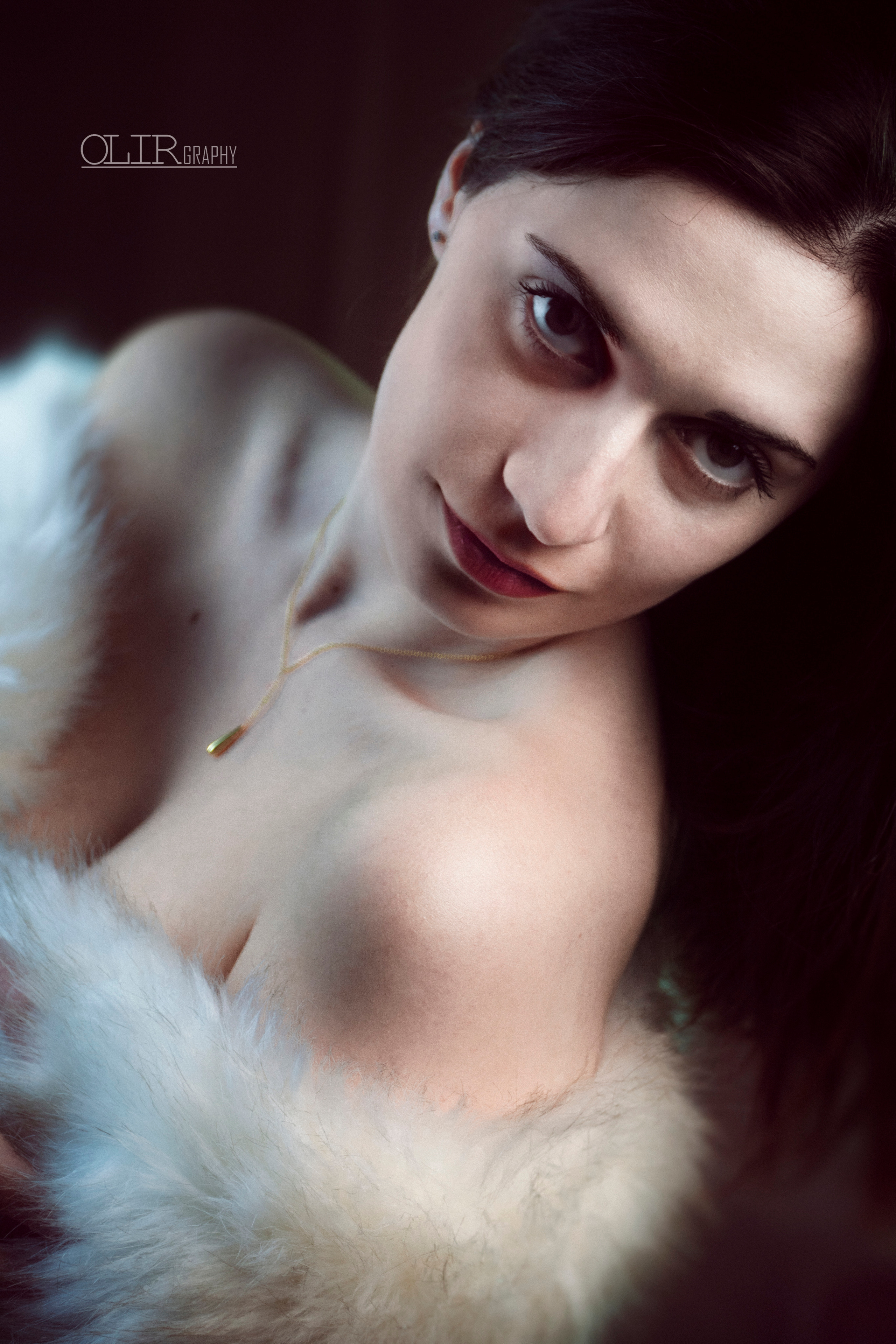 სტუდიური და გარე ფოტოსესიები. Clapp Studio