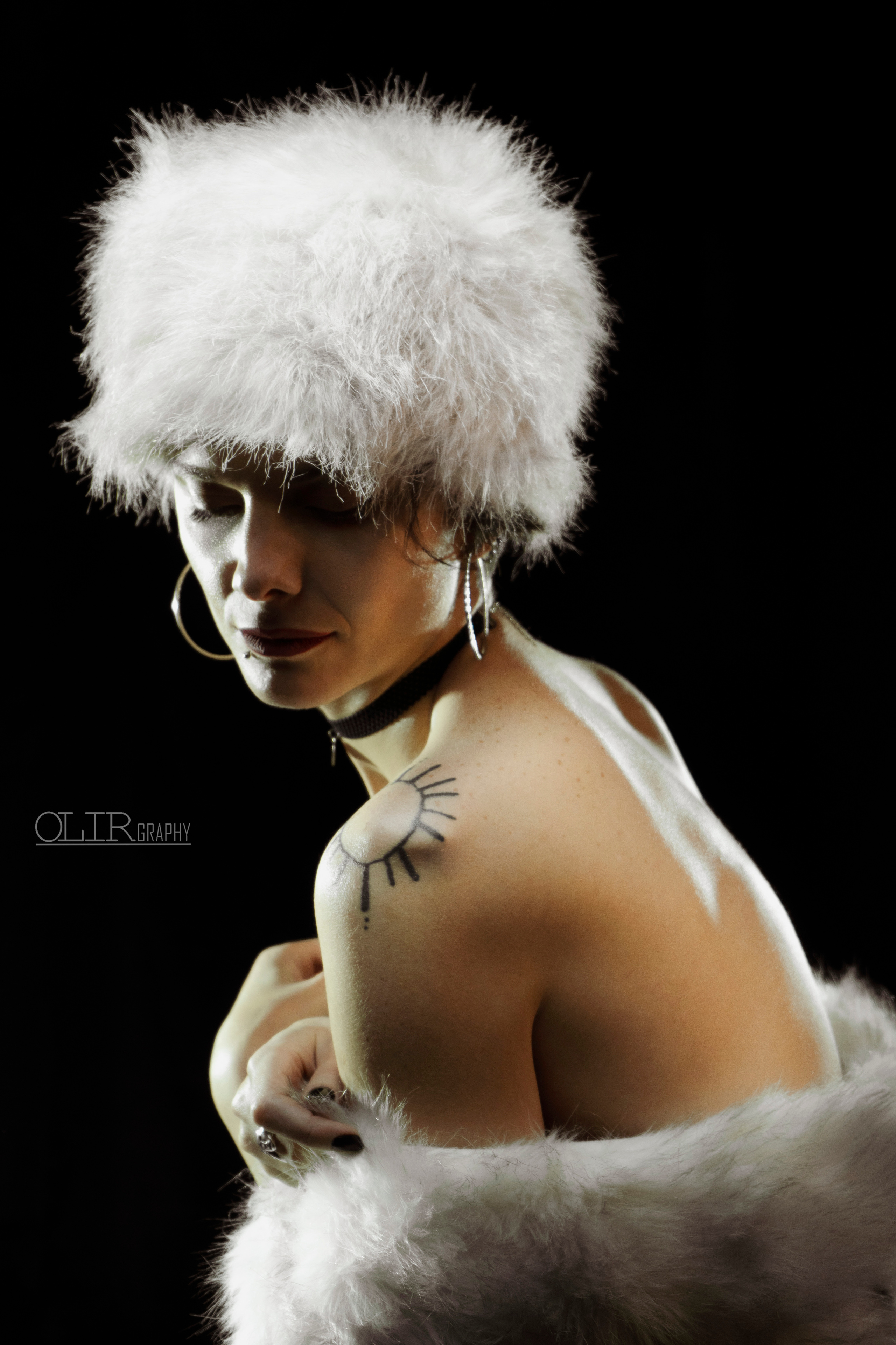 სტუდიური და გარე ფოტოსესიები. Clapp Studio