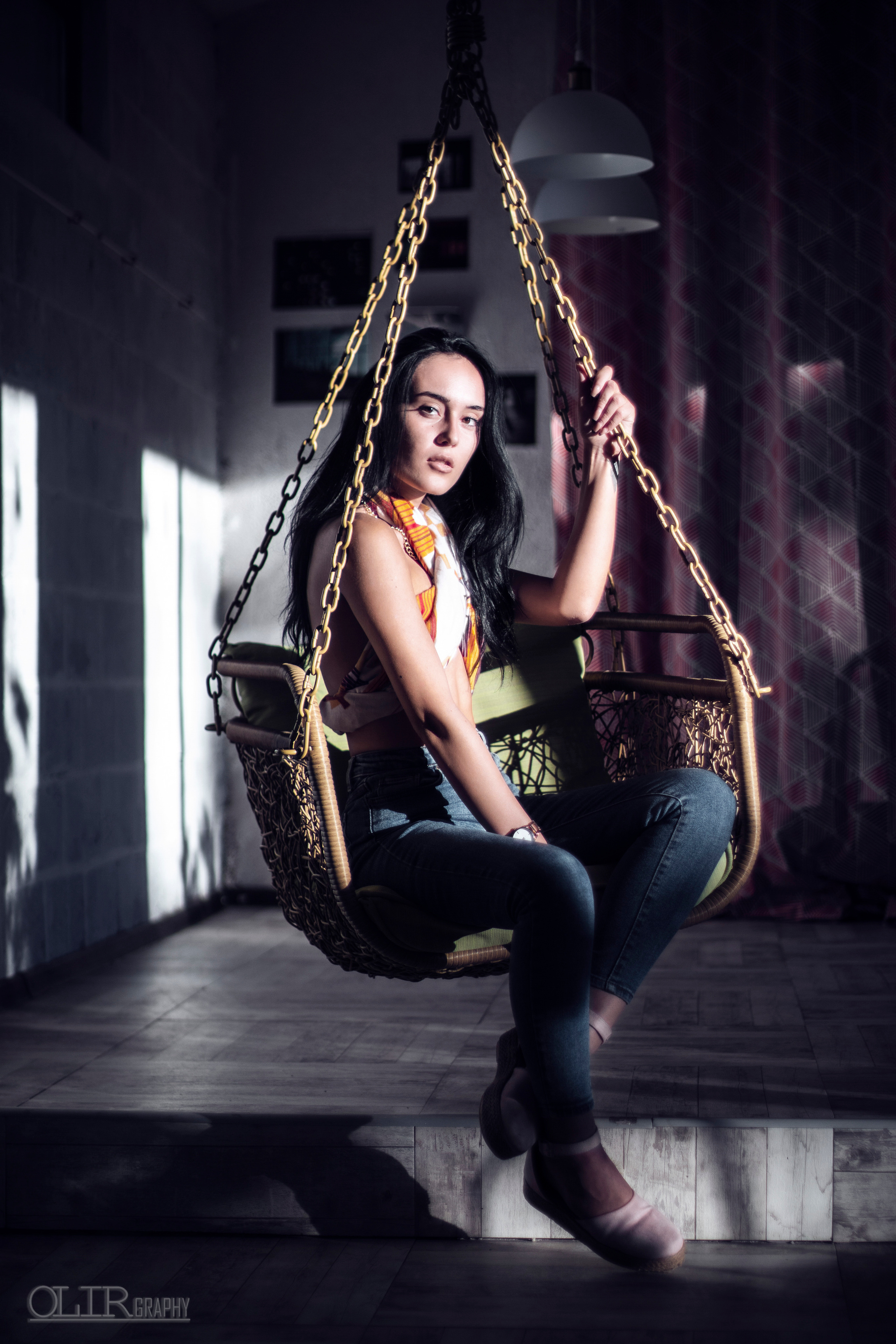 სტუდიური და გარე ფოტოსესიები. Clapp Studio