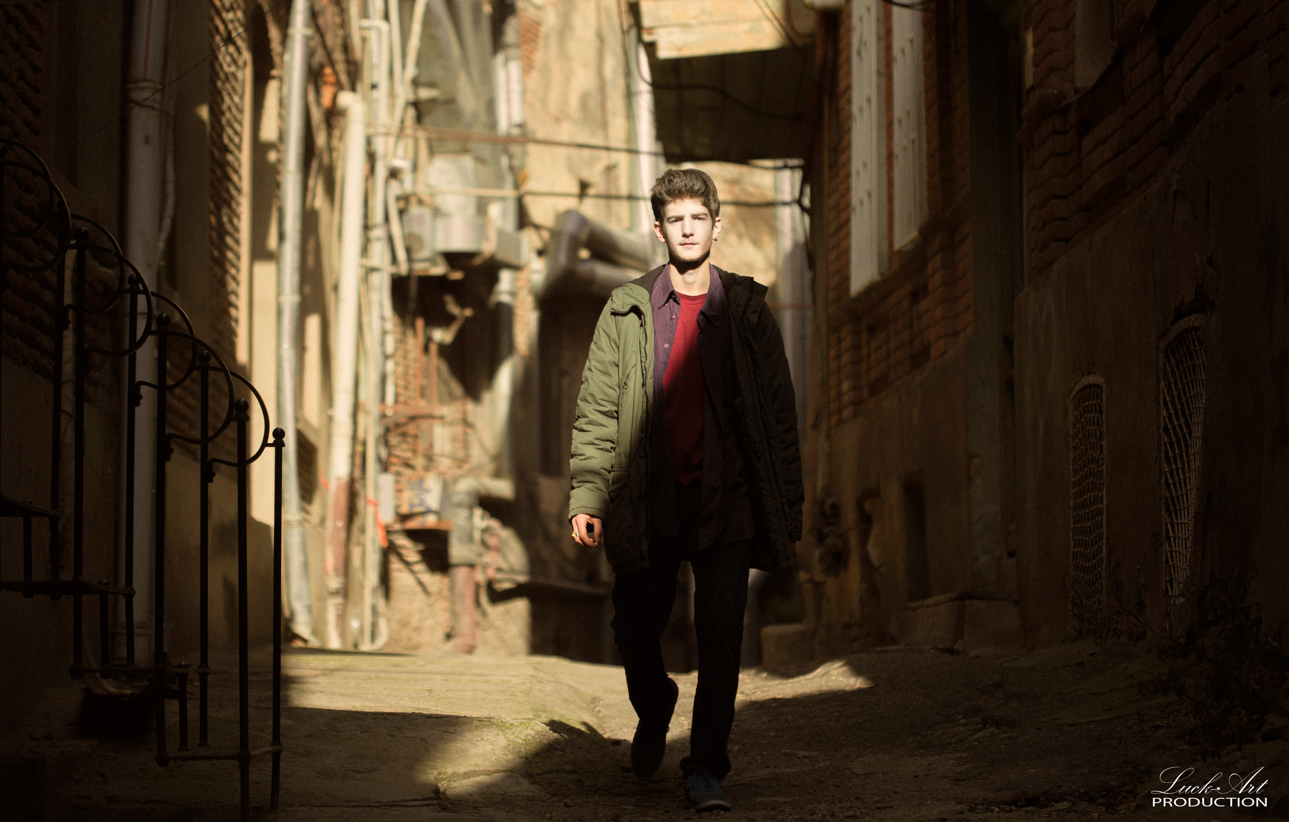 სტუდიური და გარე ფოტოსესიები. Clapp Studio