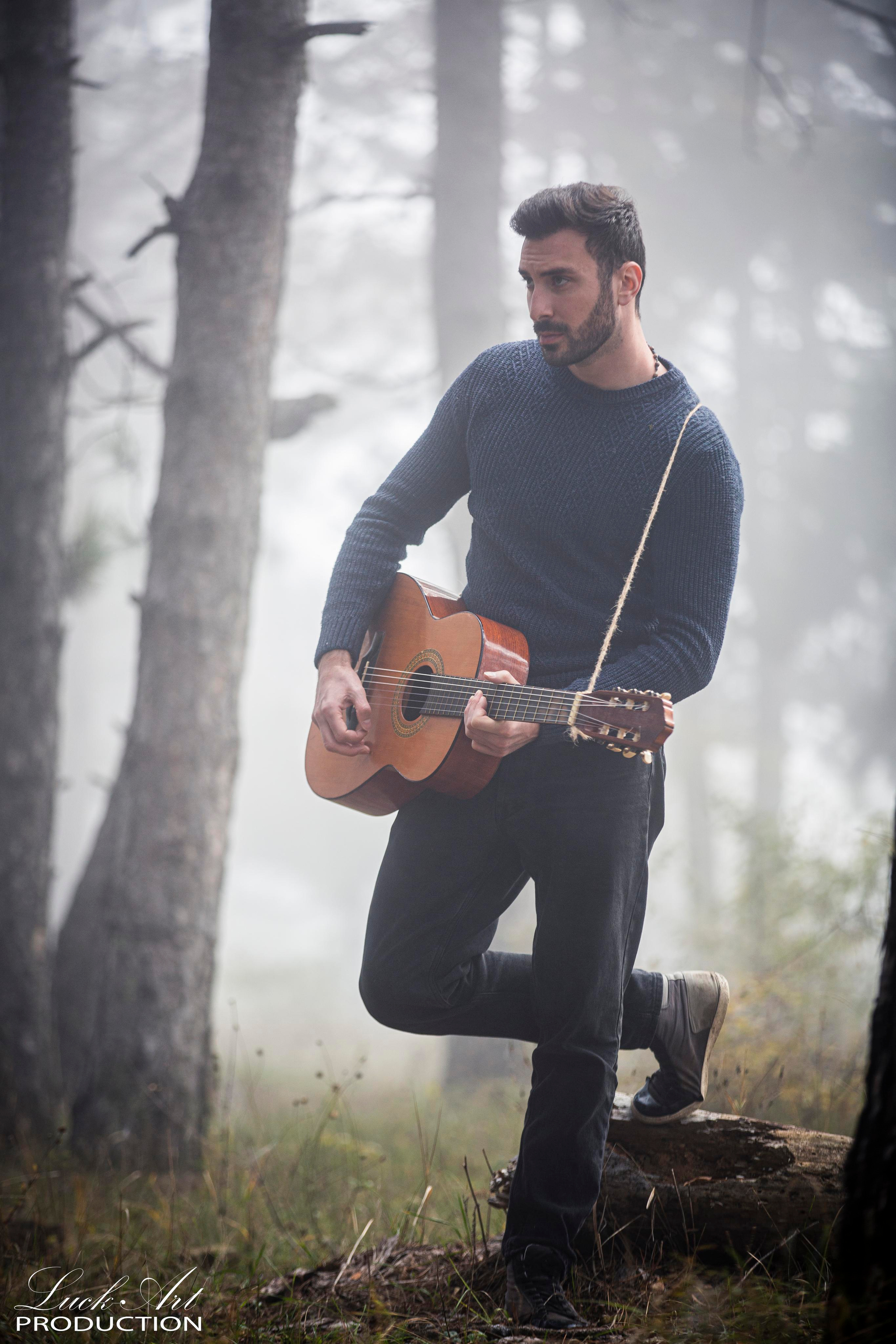 სტუდიური და გარე ფოტოსესიები. Clapp Studio