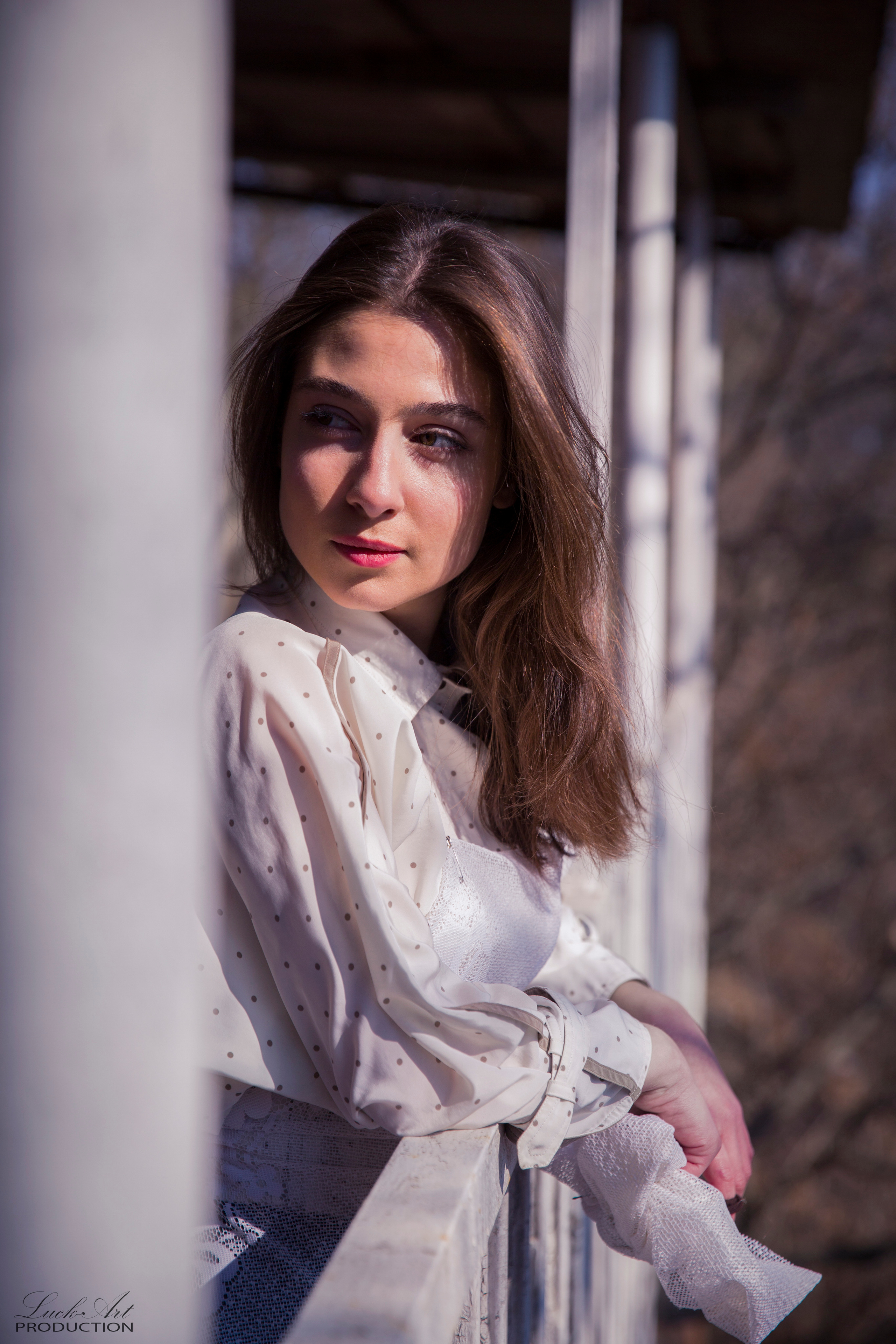 სტუდიური და გარე ფოტოსესიები. Clapp Studio