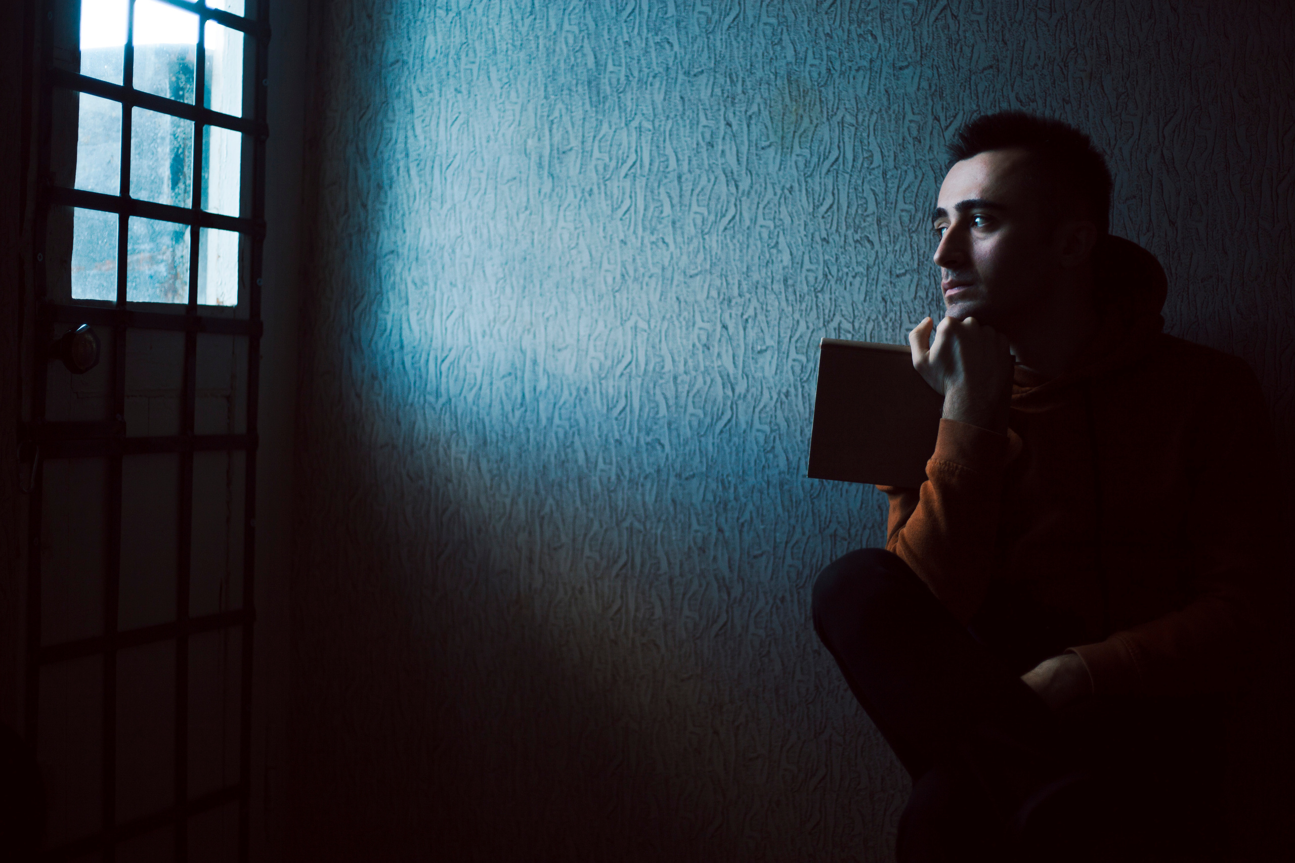 სტუდიური და გარე ფოტოსესიები. Clapp Studio