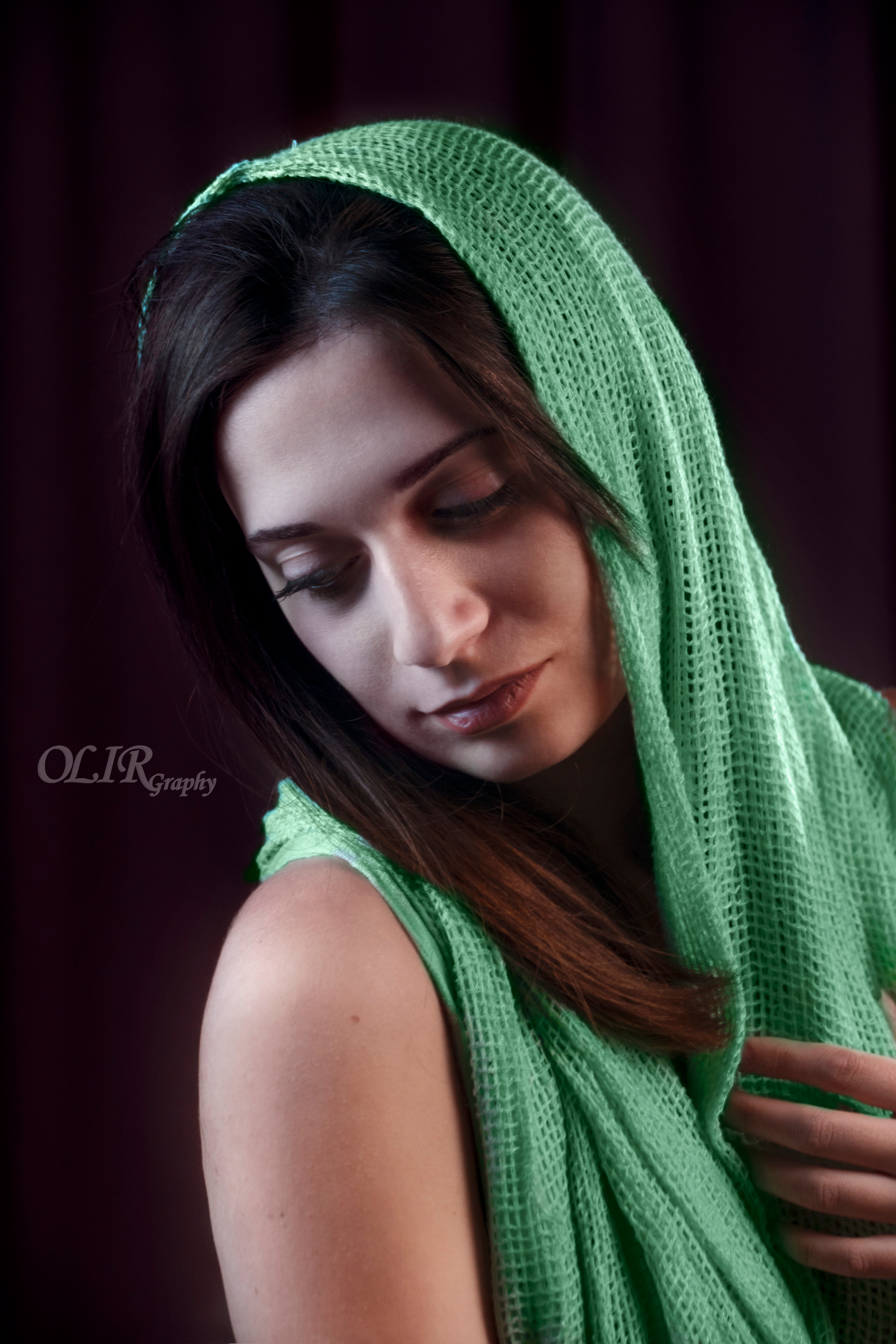 სტუდიური და გარე ფოტოსესიები. Clapp Studio