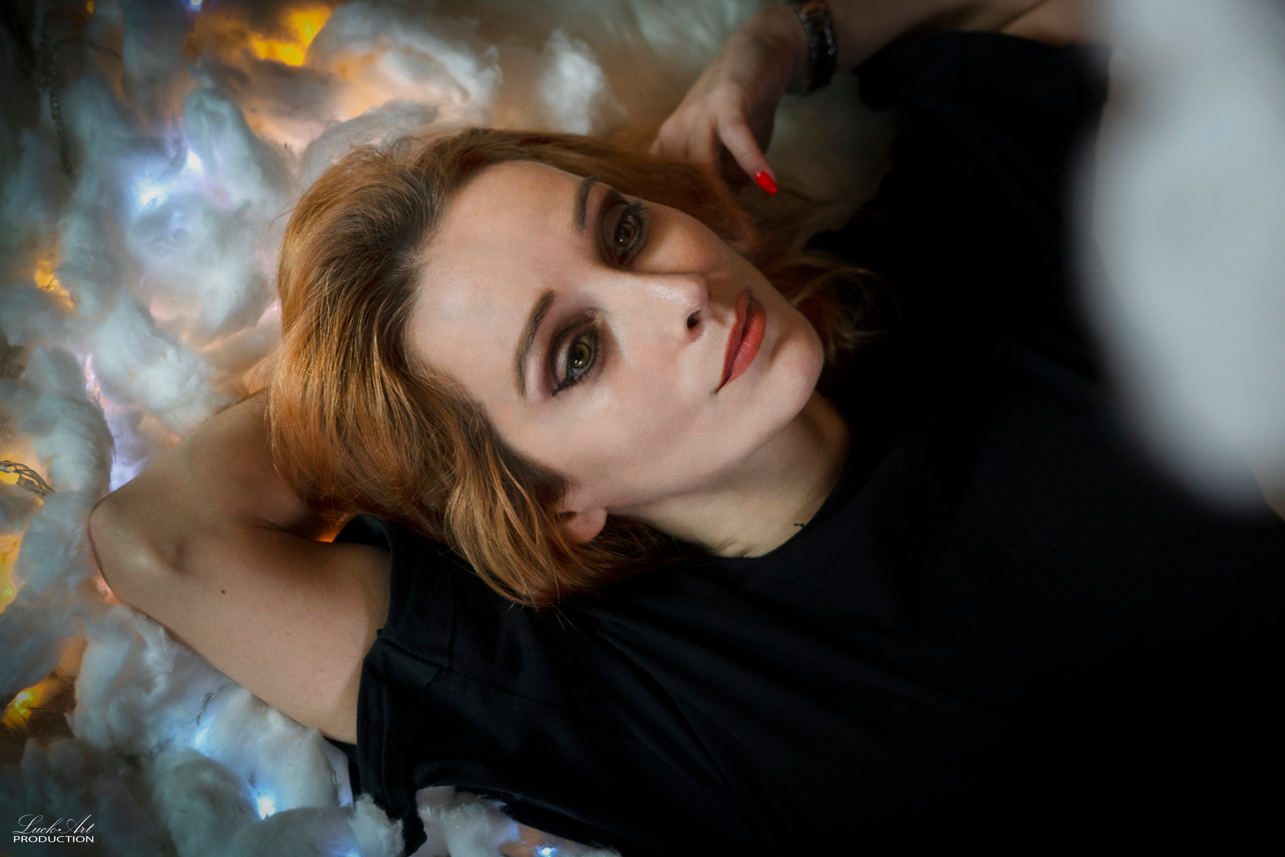 სტუდიური და გარე ფოტოსესიები. Clapp Studio