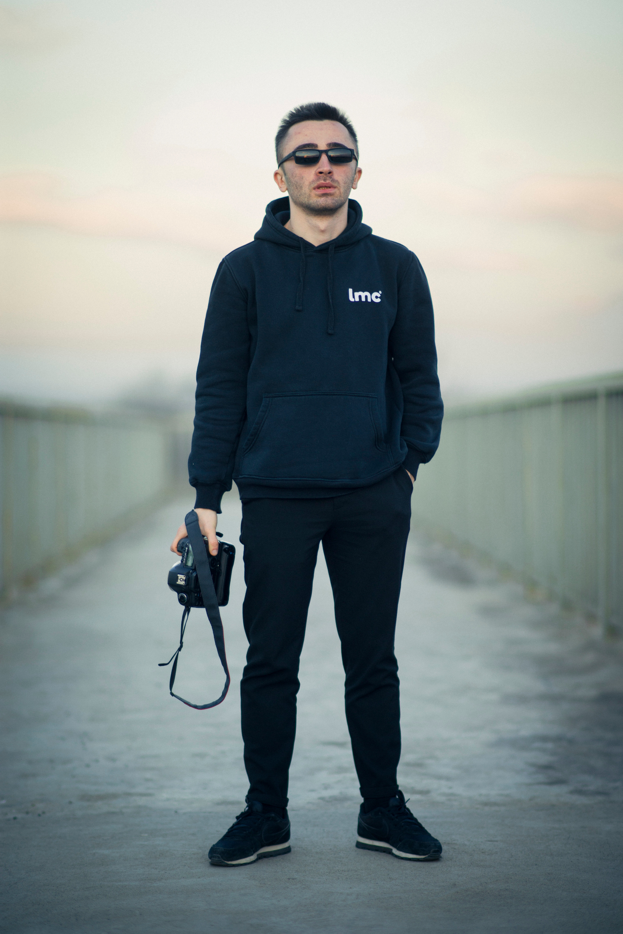 სტუდიური და გარე ფოტოსესიები. Clapp Studio