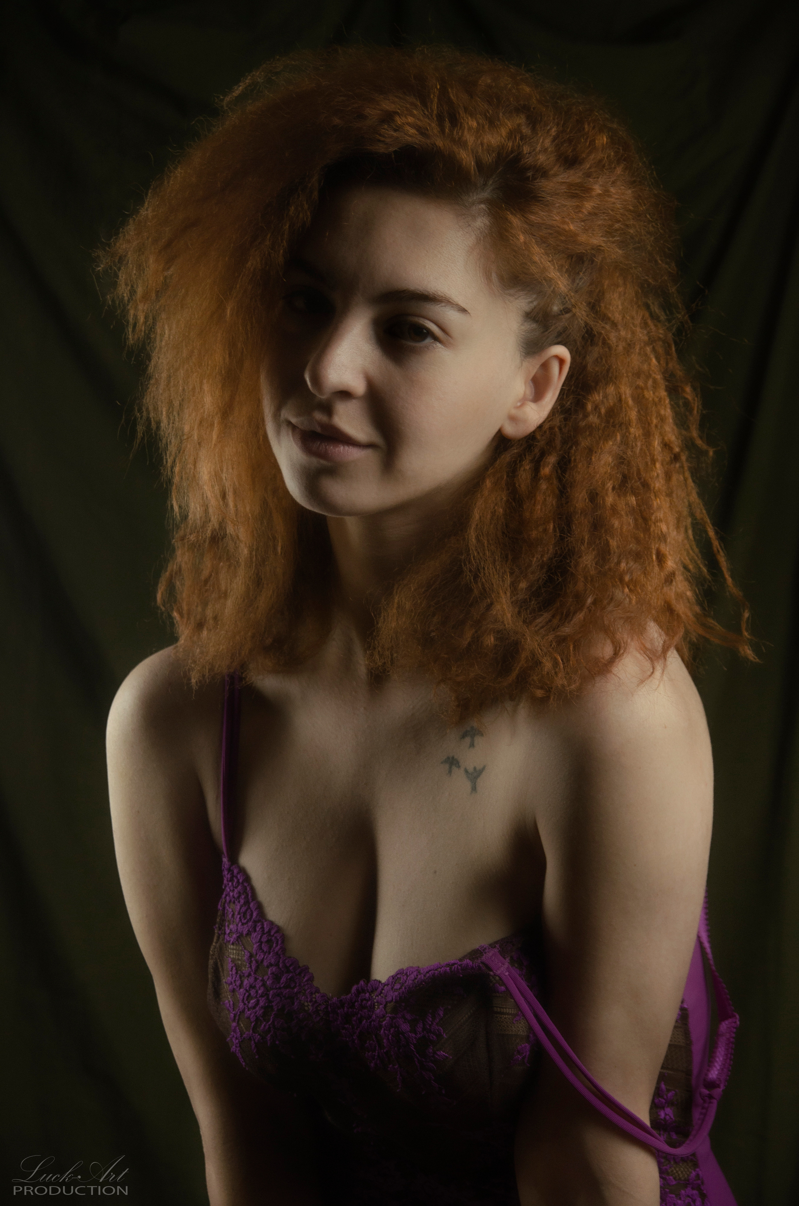 სტუდიური და გარე ფოტოსესიები. Clapp Studio