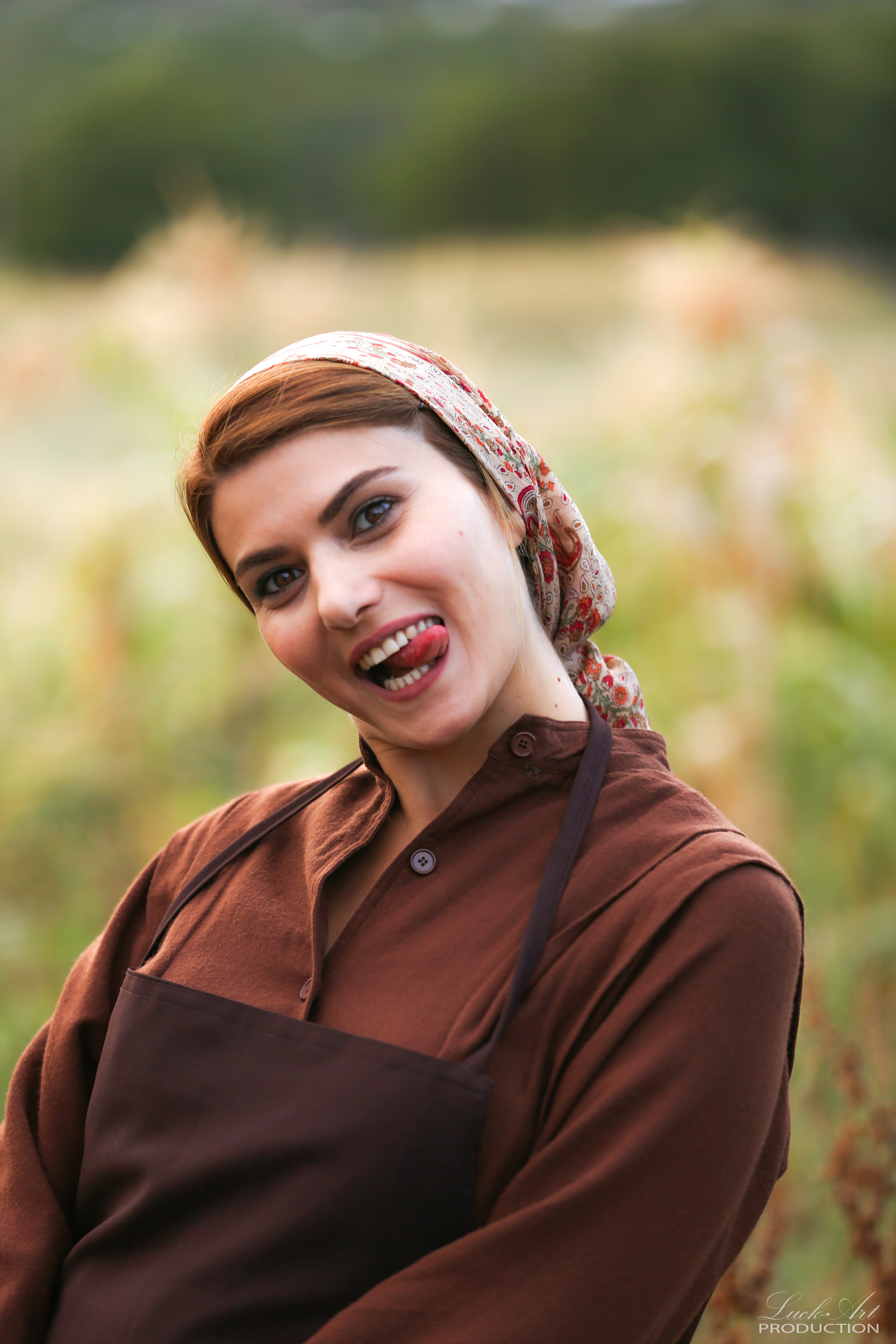 სტუდიური და გარე ფოტოსესიები. Clapp Studio