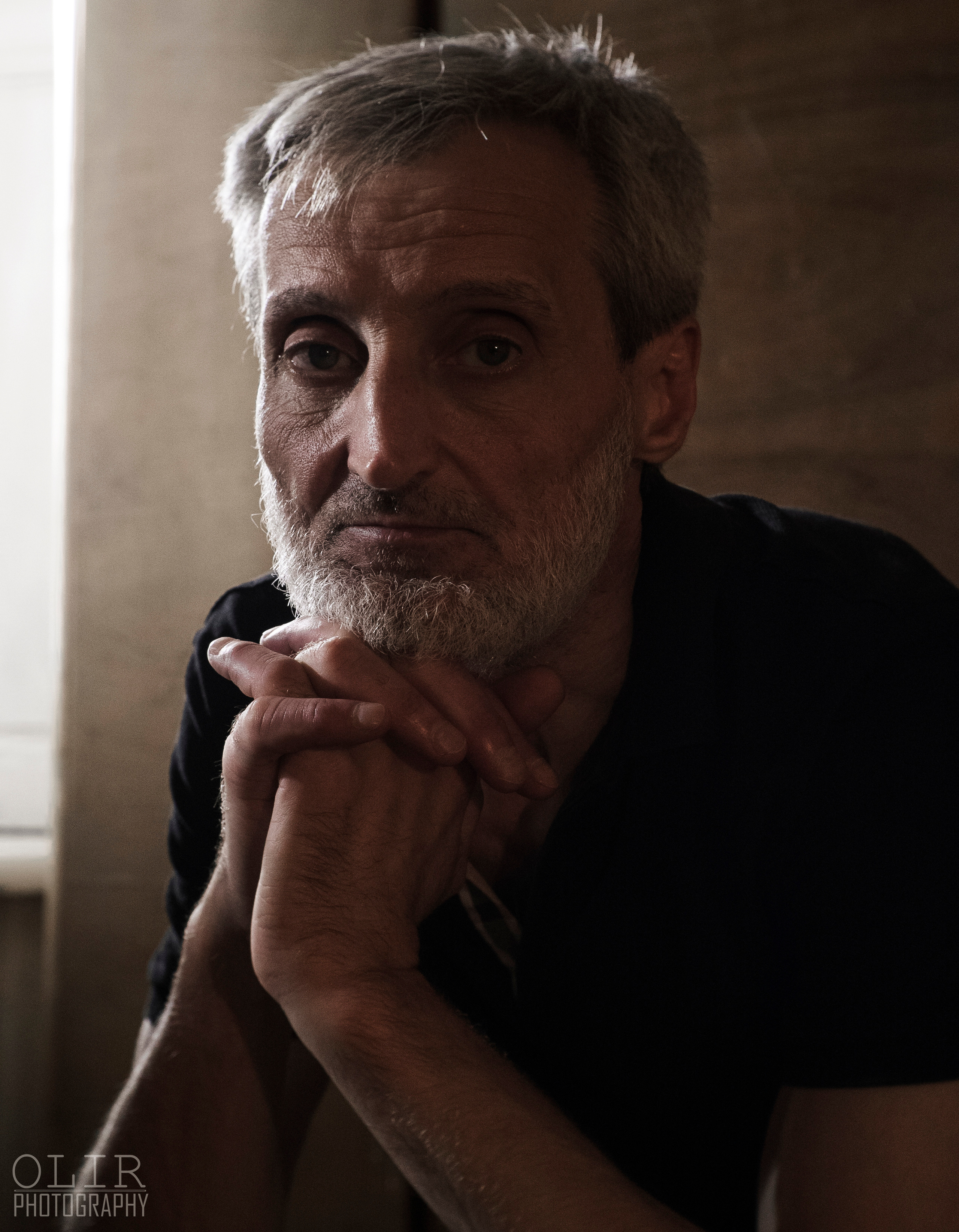 სტუდიური და გარე ფოტოსესიები. Clapp Studio