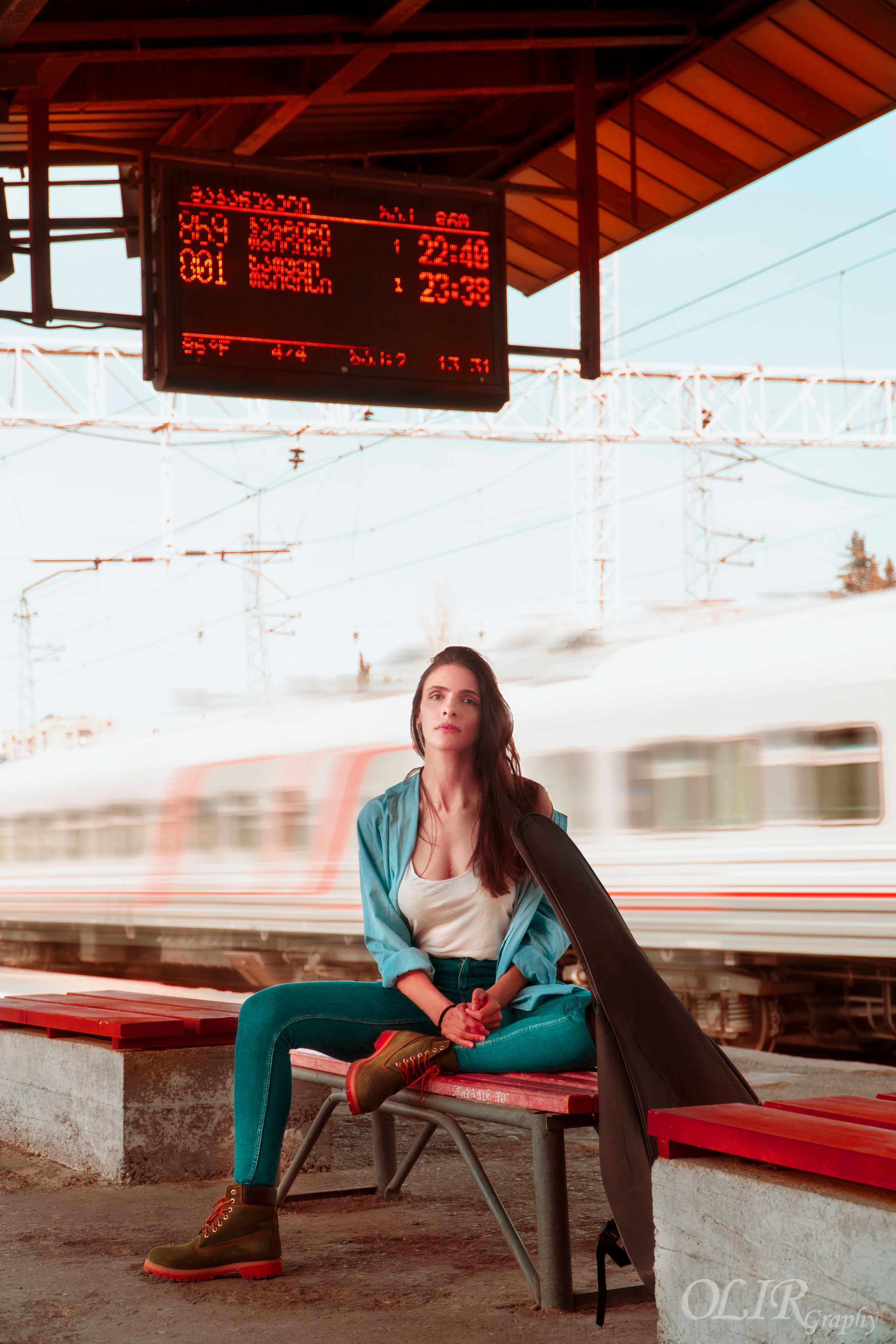 სტუდიური და გარე ფოტოსესიები. Clapp Studio