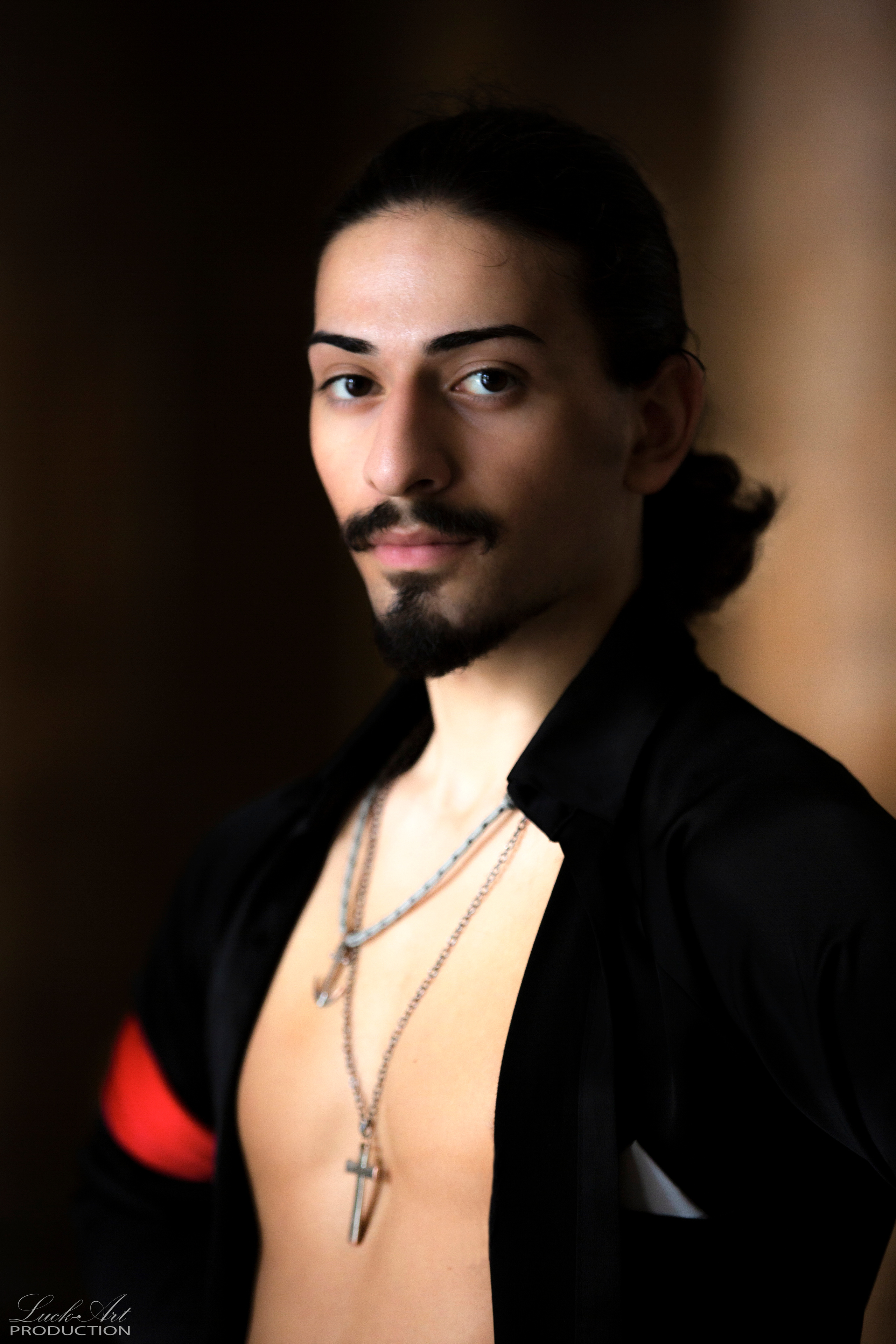 სტუდიური და გარე ფოტოსესიები. Clapp Studio