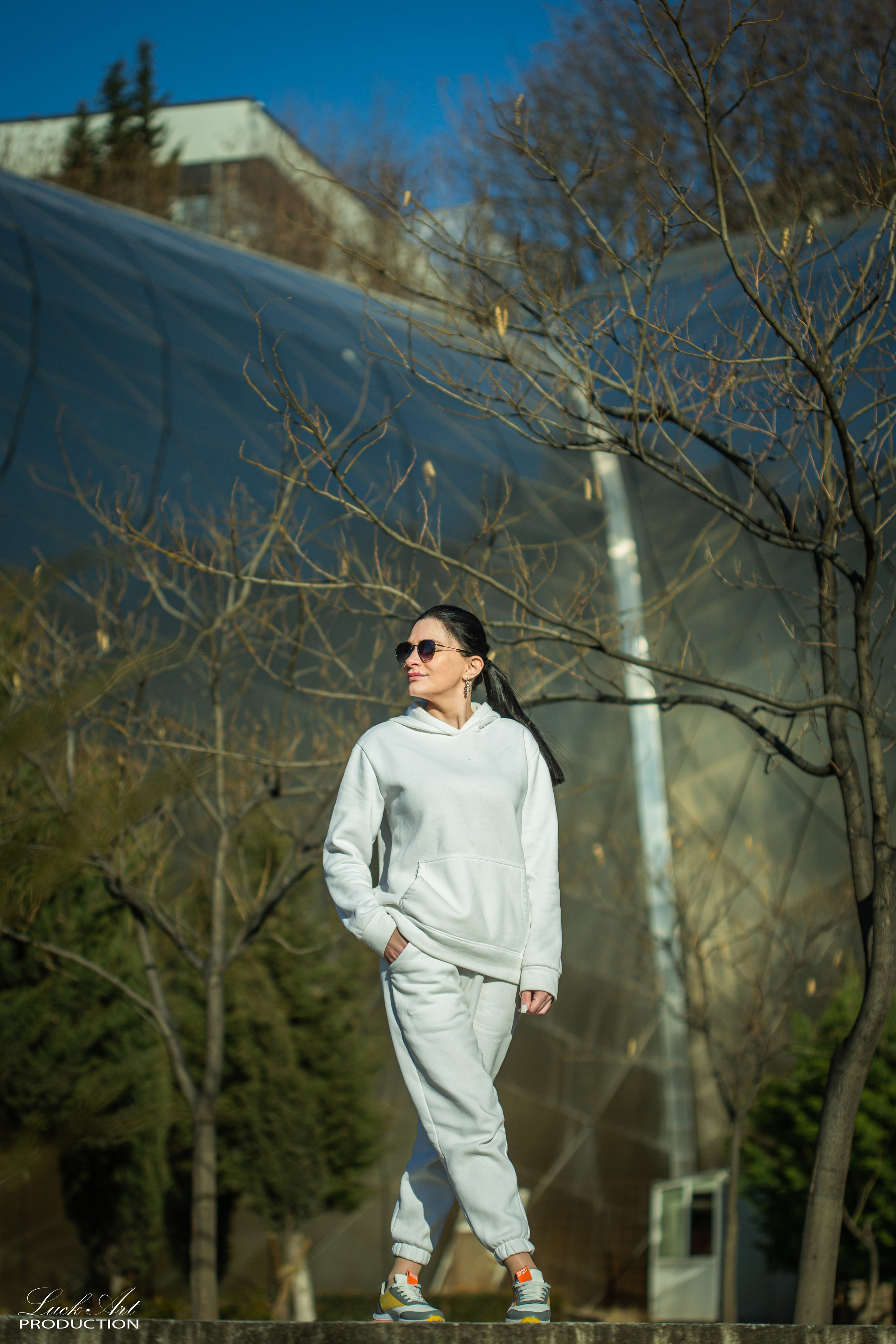 სტუდიური და გარე ფოტოსესიები. Clapp Studio