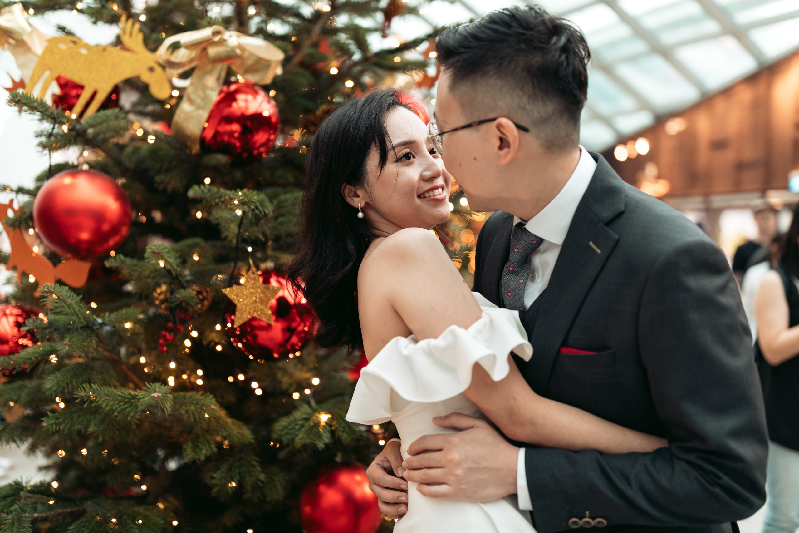 Blooming love. Photographer in Singapore Kate Bird