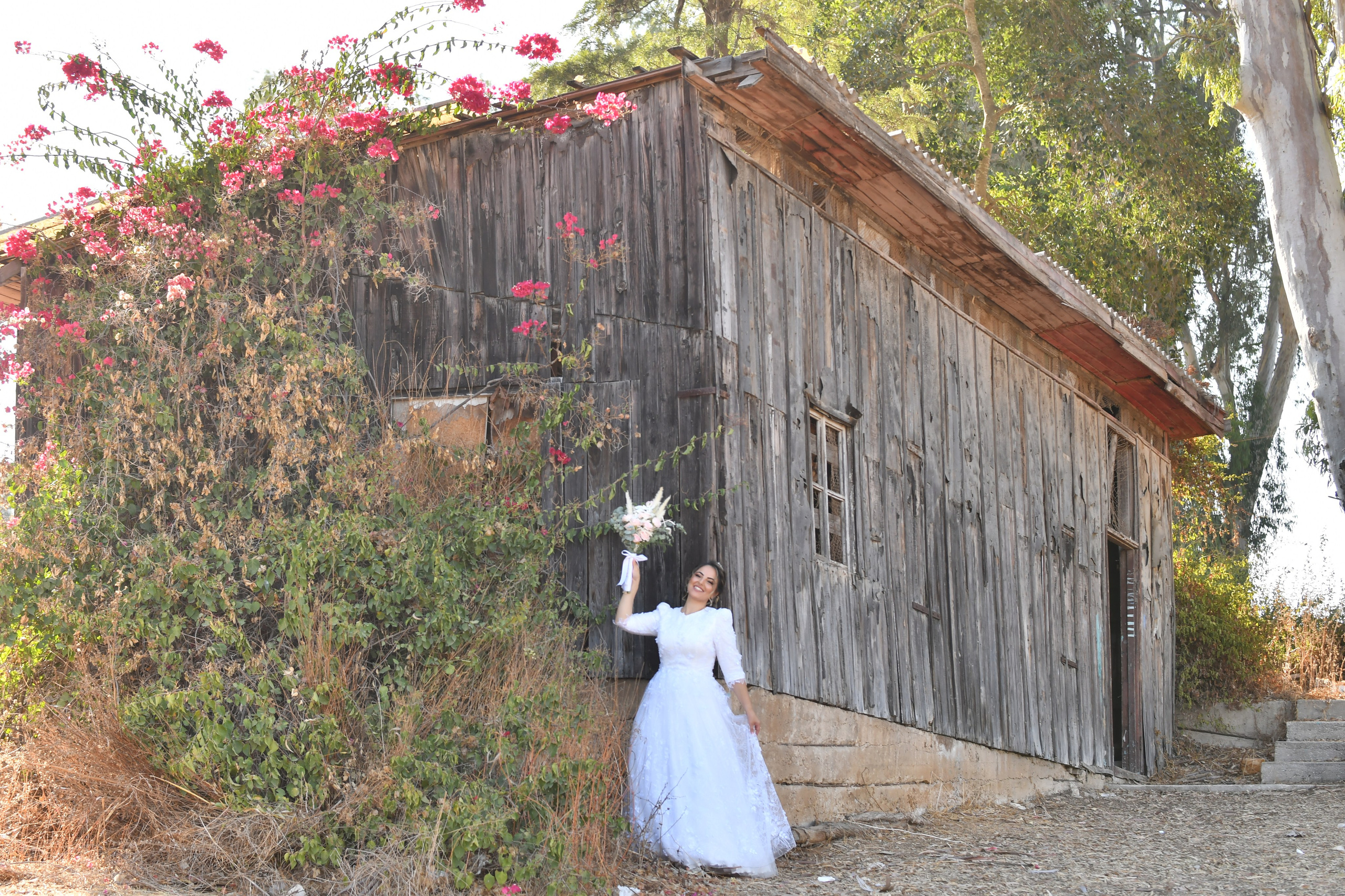 Efrat & Yosef. Wedding and events photographers Studio Shalom