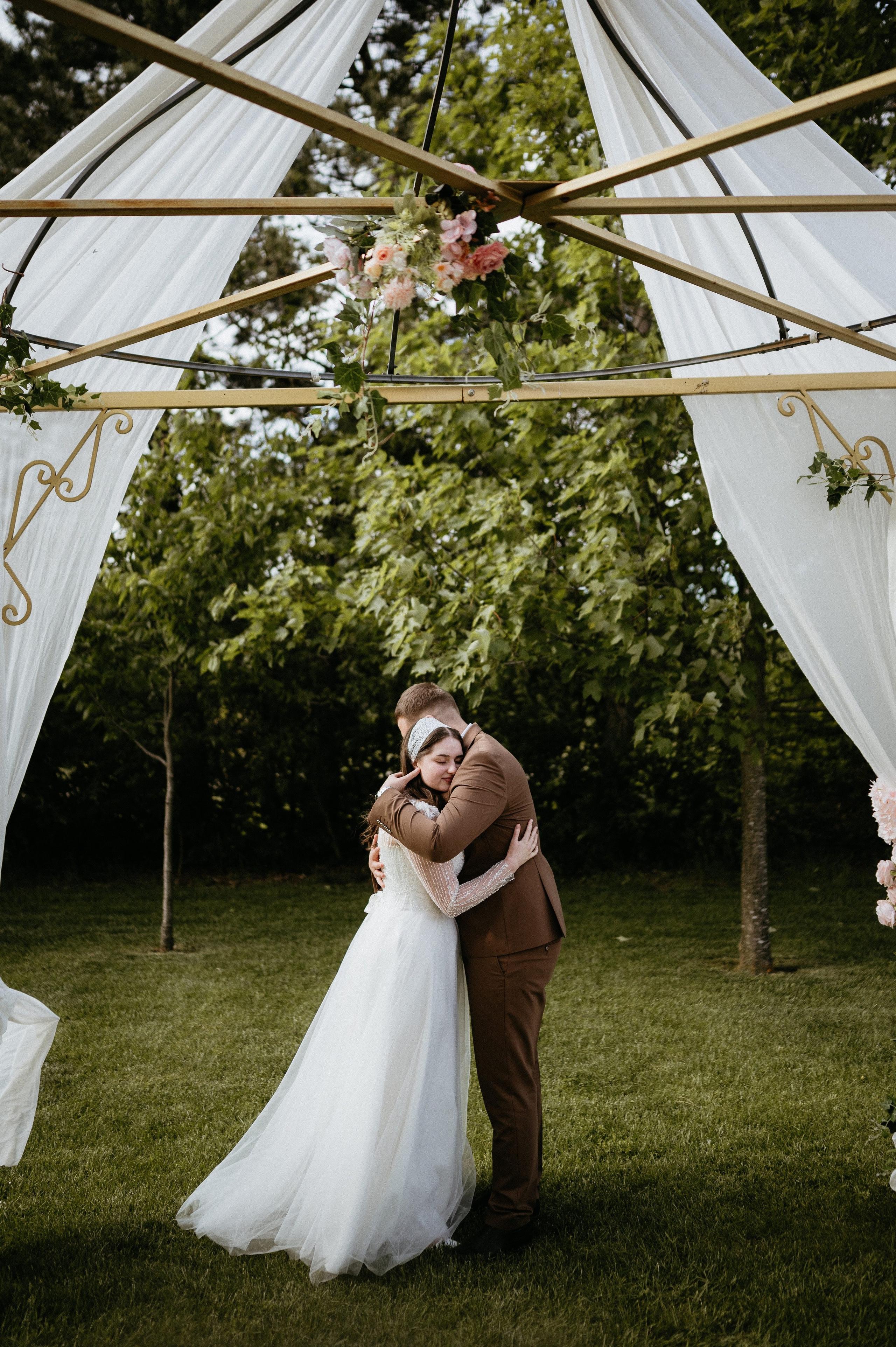 Emanuel + Andrada. Valentin Melen — wedding photographer