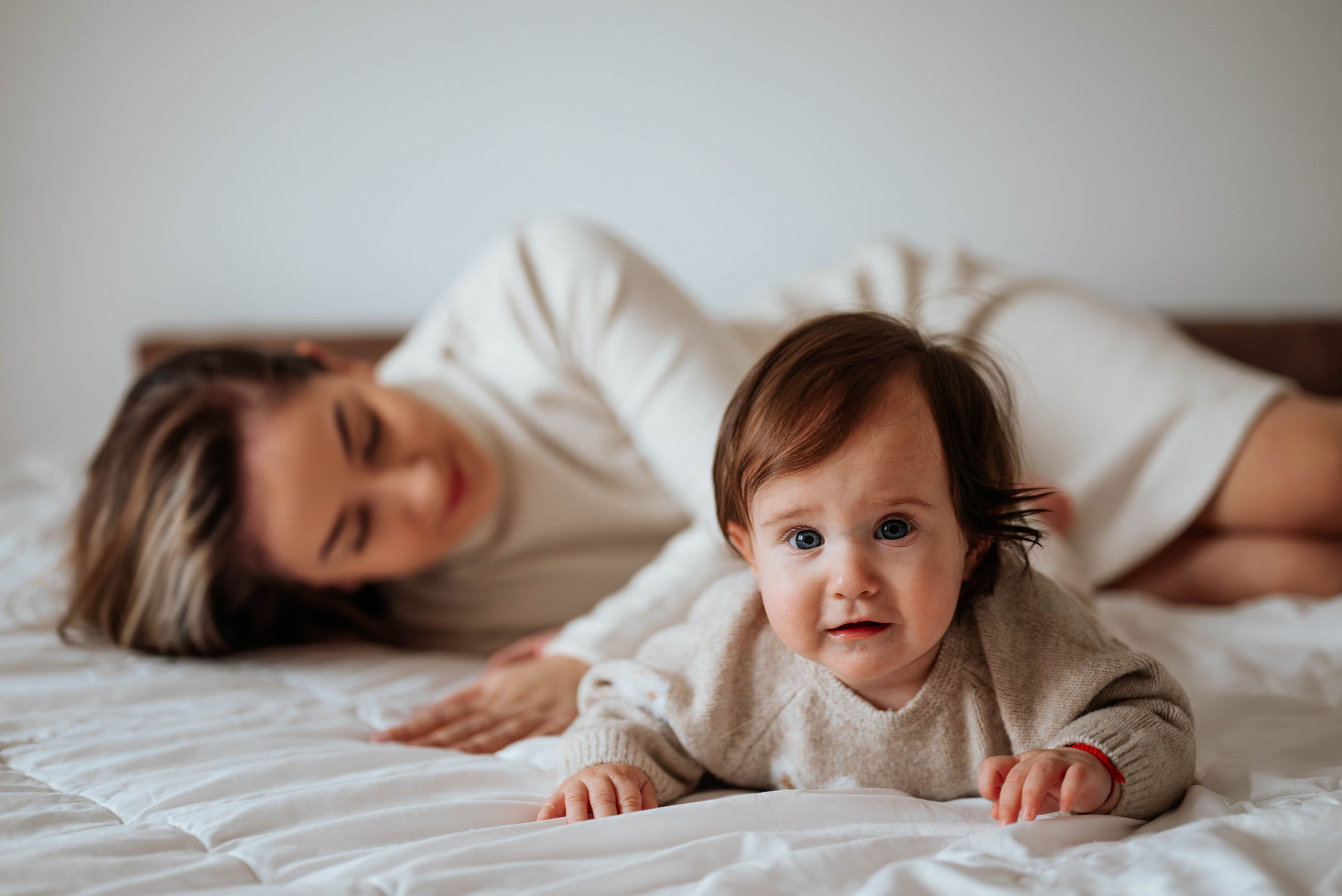 Maša - fotografisanje bebe kod kuće. Dečiji i porodični fotograf