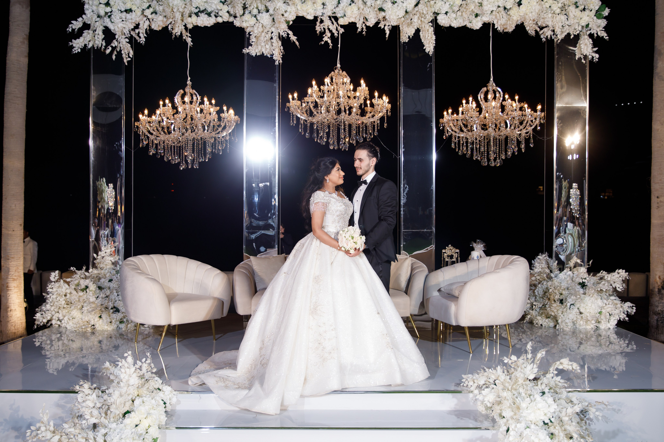 22/12/2023 Burj Al Arab wedding. Photographer Anna Curly | Weddings and Events in Dubai