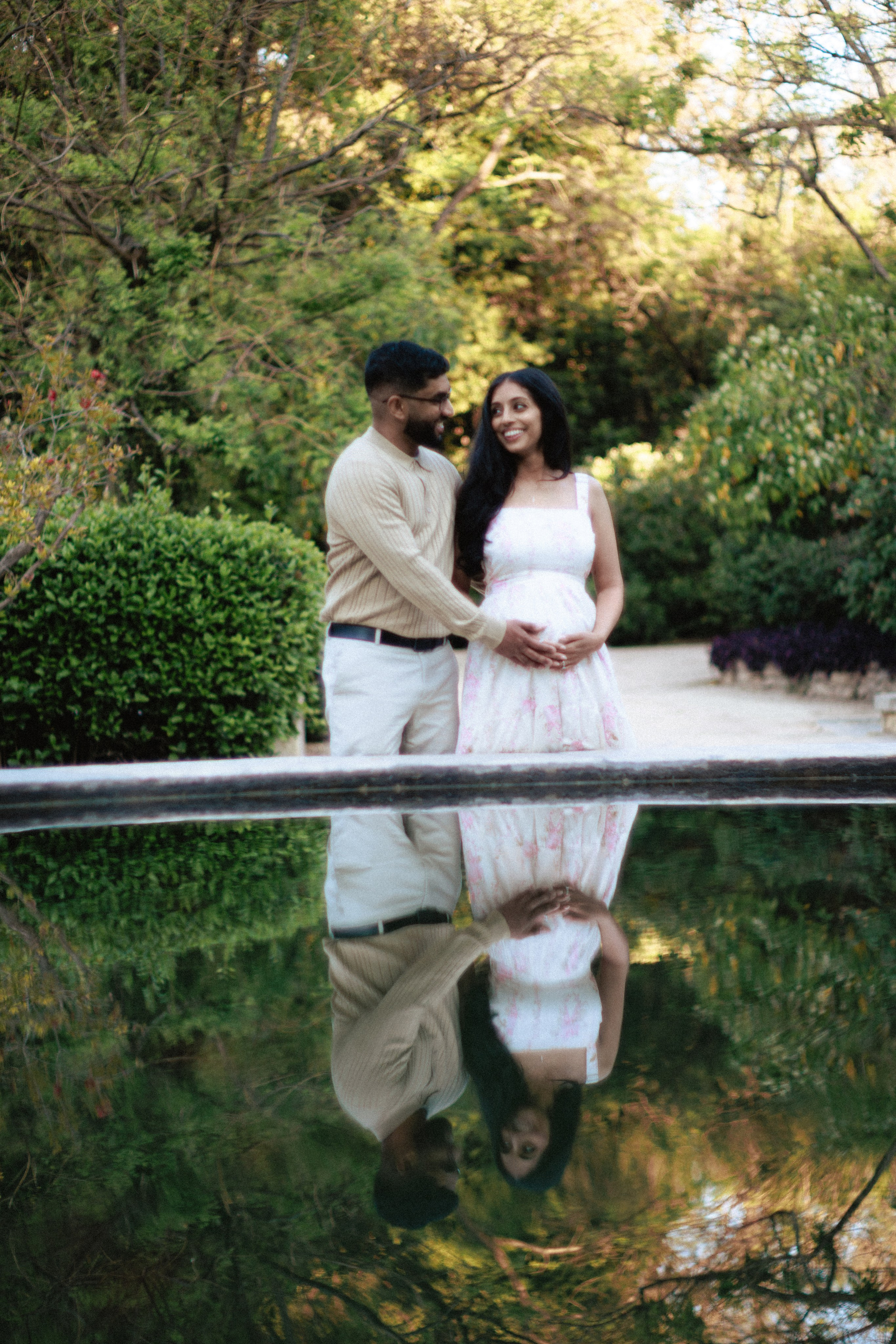 Jefin and Millie’s announcement. Photographer in Greece Kristina