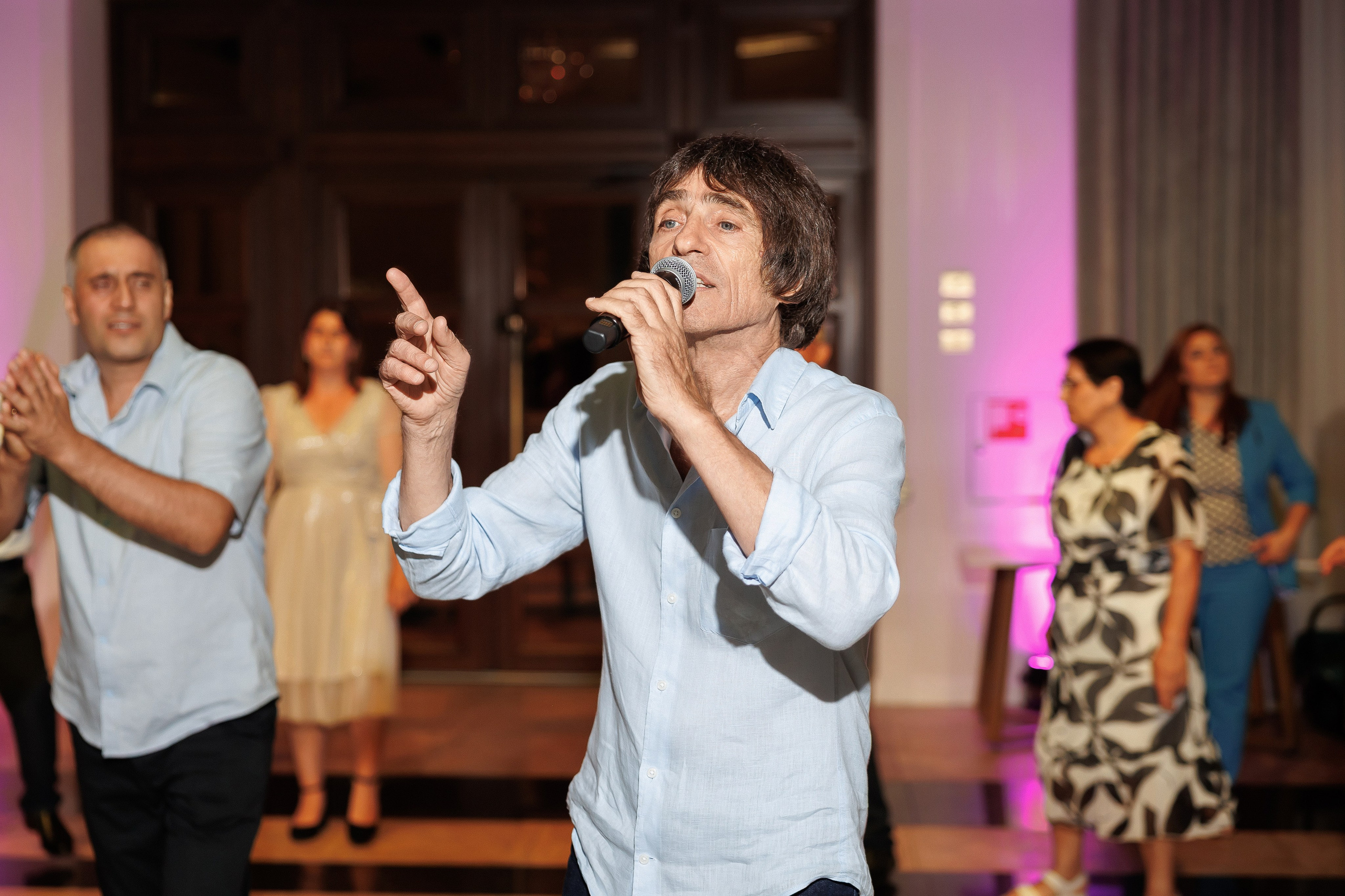 Eugen & Livia — Grand Elysee — Wedding Day. Servicii Foto și Video 067188353