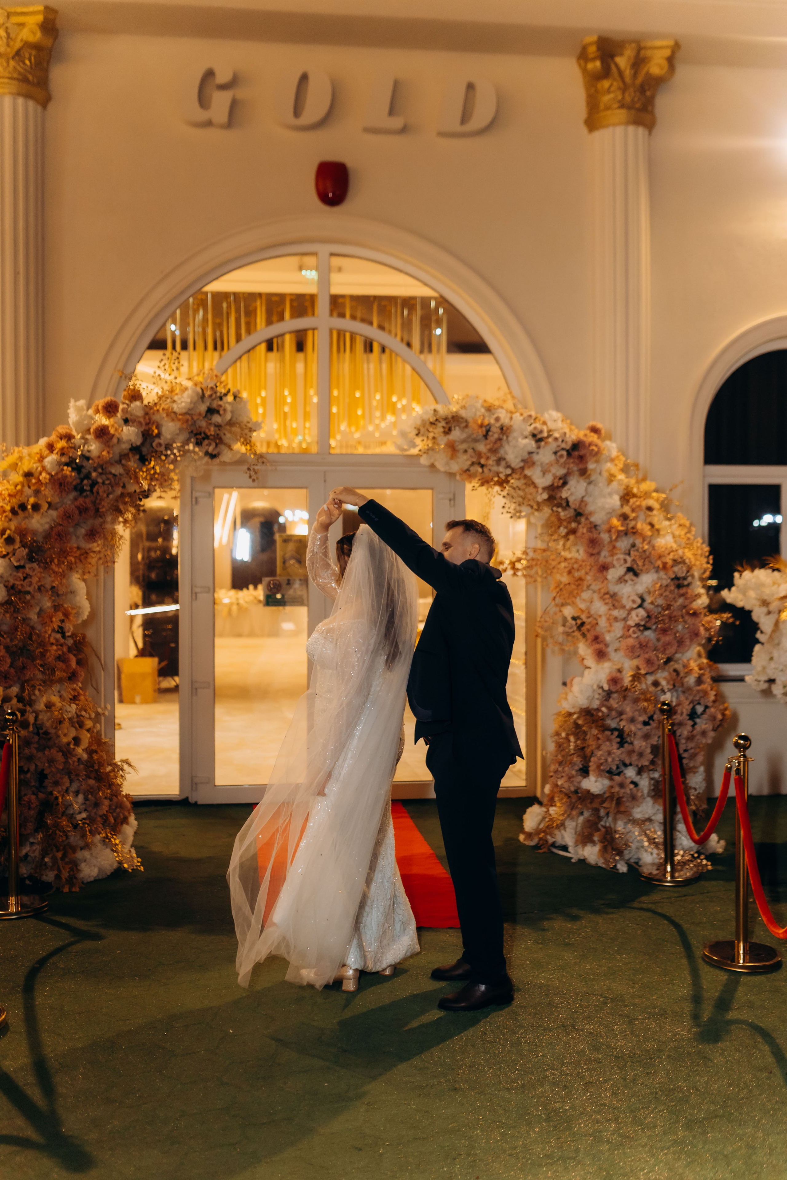 Povestea voastră, regizată de noi |Cristi Turculet Videograf Nuntă Suceava | wedding highlight. Servicii foto-video profesionale, pentru momente de neuitat