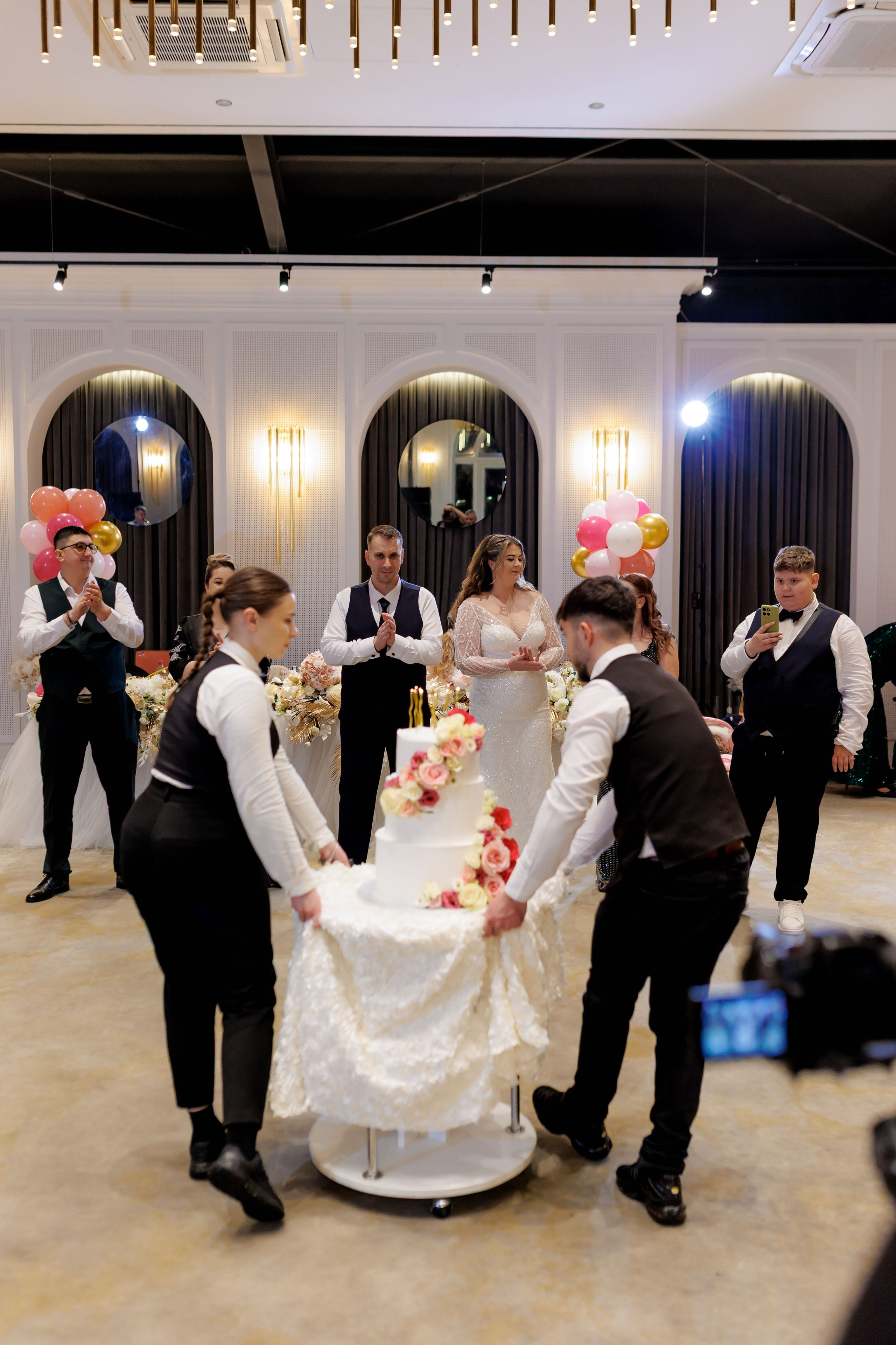 Povestea voastră, regizată de noi |Cristi Turculet Videograf Nuntă Suceava | wedding highlight. Servicii foto-video profesionale, pentru momente de neuitat