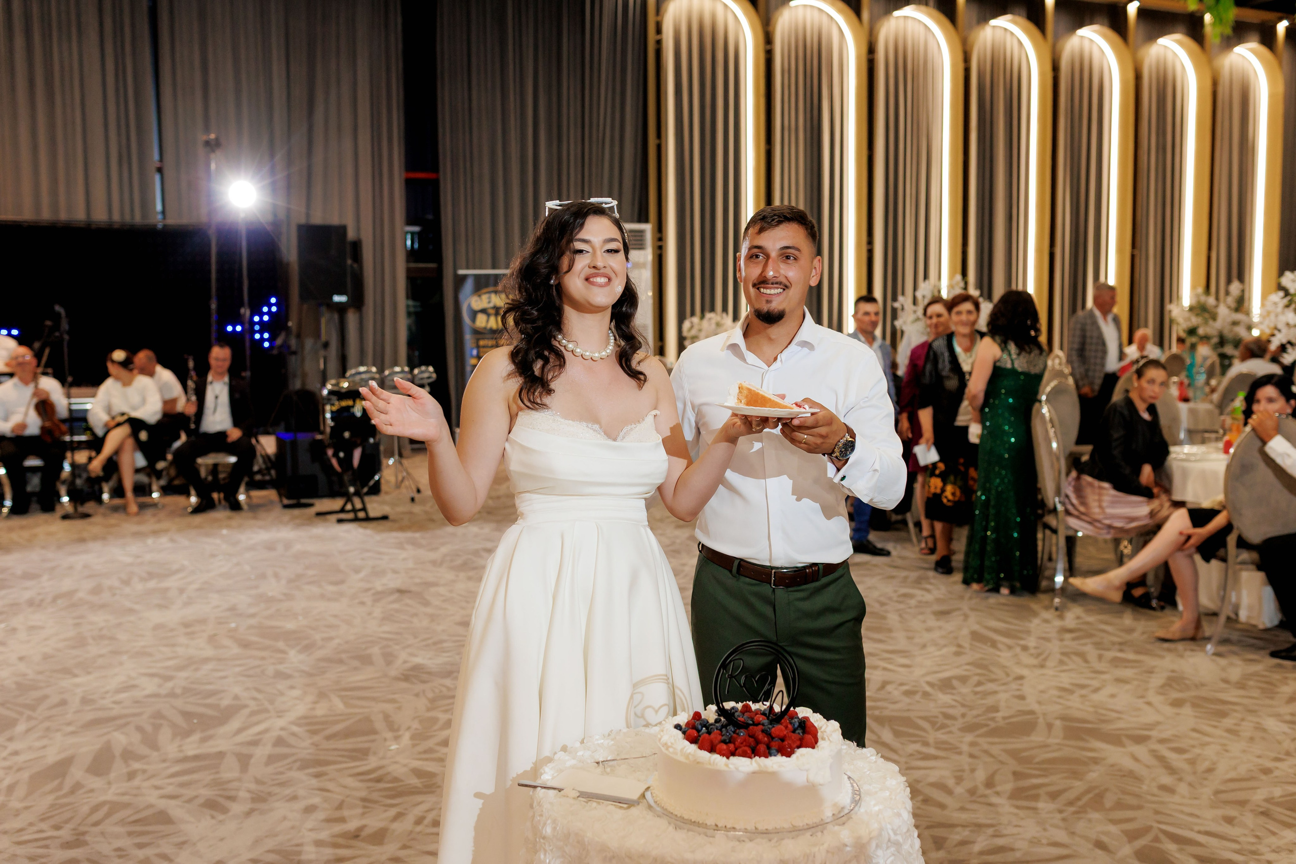 Nunta Nicoleta & Răzvan | Fotografie & Videografie Profesională. Servicii foto-video profesionale, pentru momente de neuitat