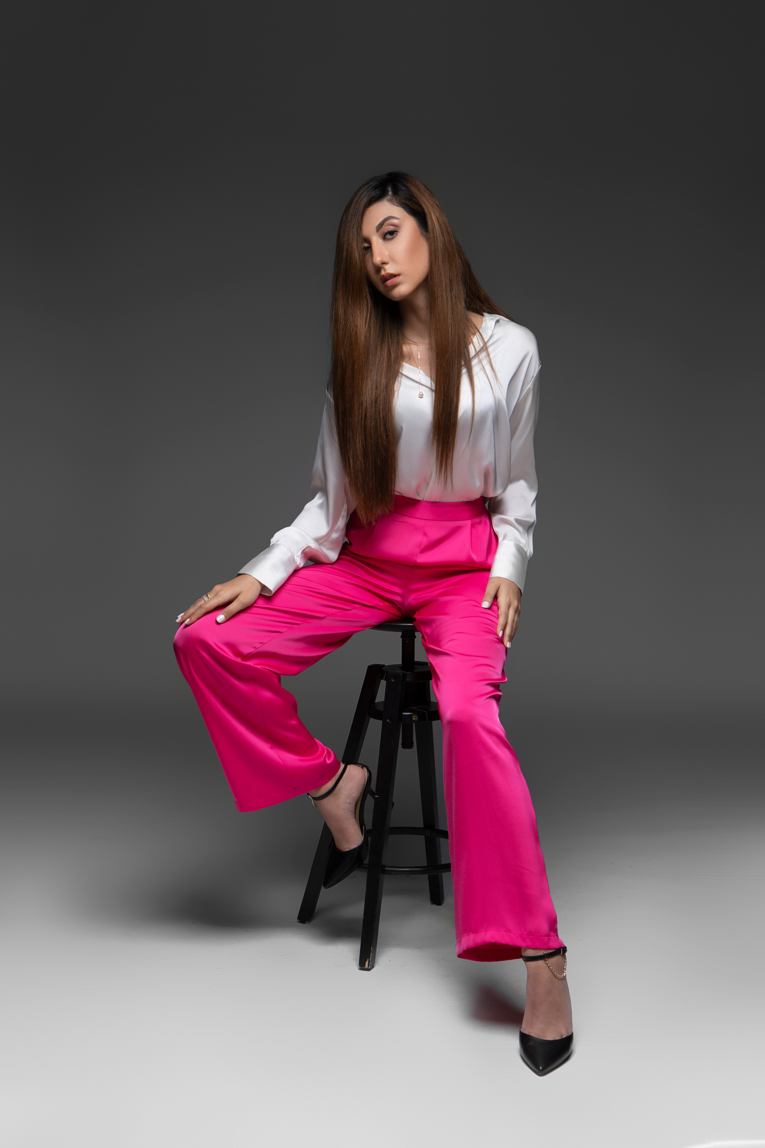 Фотосессия в студии. Фотограф беременности Алла Баева