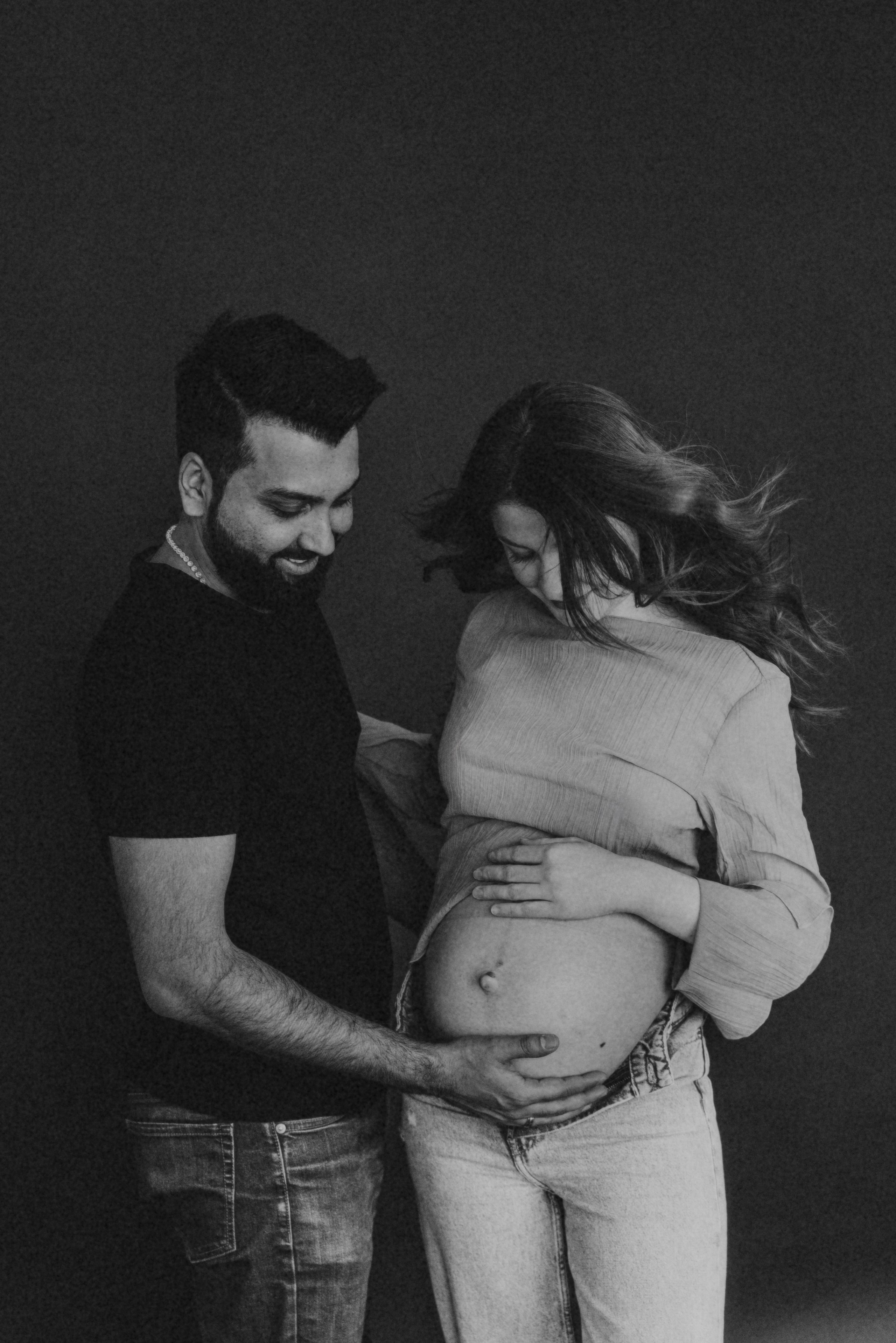 Maternity photography. Aigul Photography — wedding, newborn, and family photographer