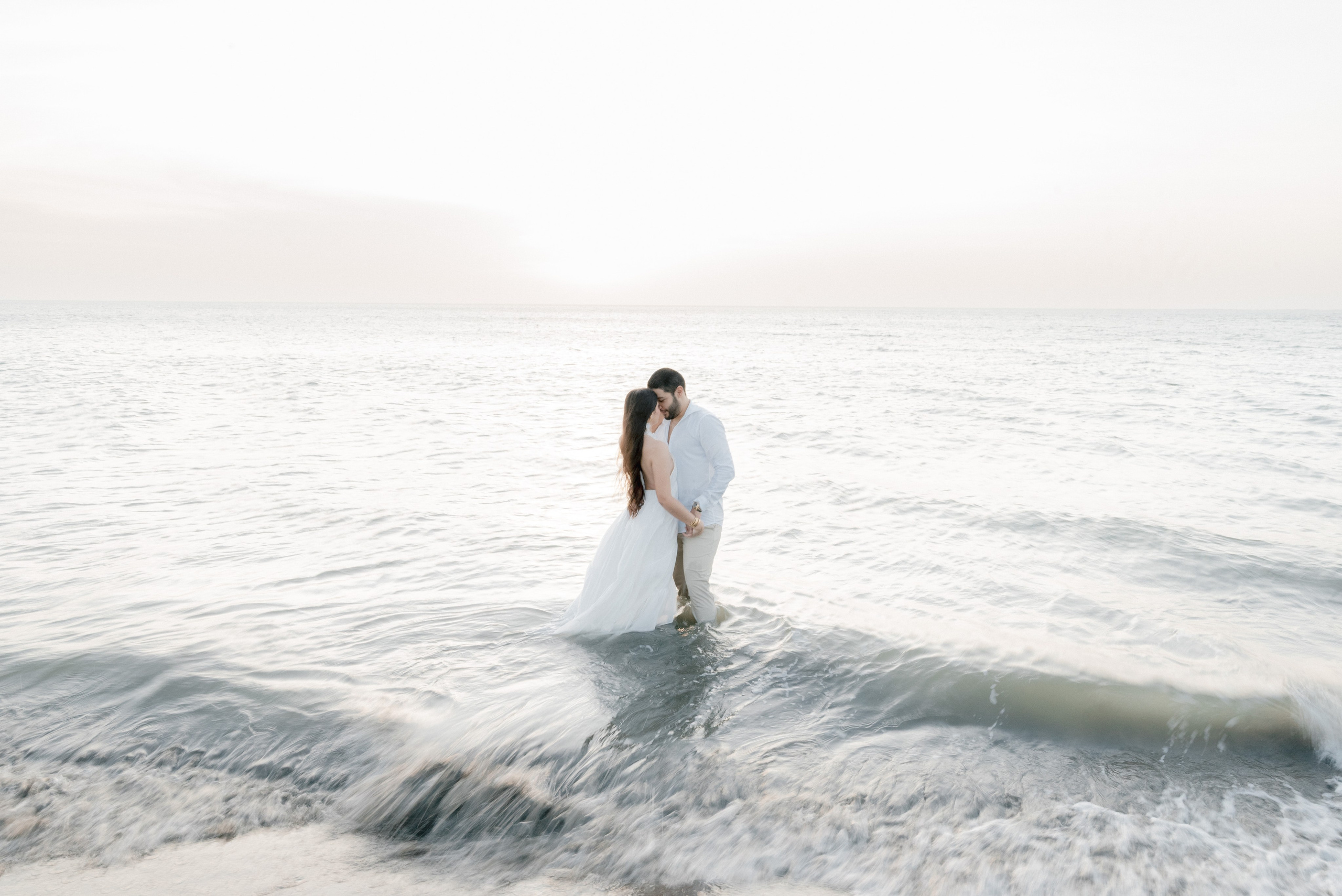 Preboda en playas del atlantico. Fotógrafos de bodas en Barranquilla, Cartagena y Santa Marta | BanderArt
